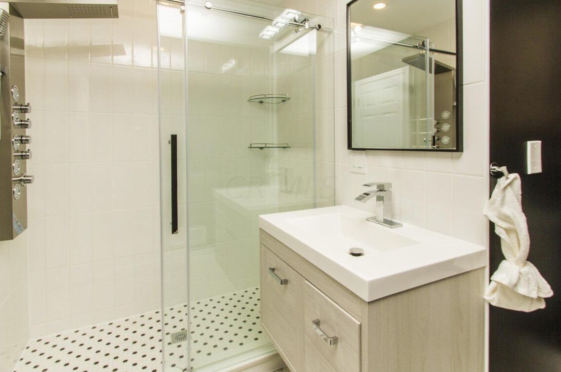 266 Gould Rd, Columbus OH  43209-1152 exterior