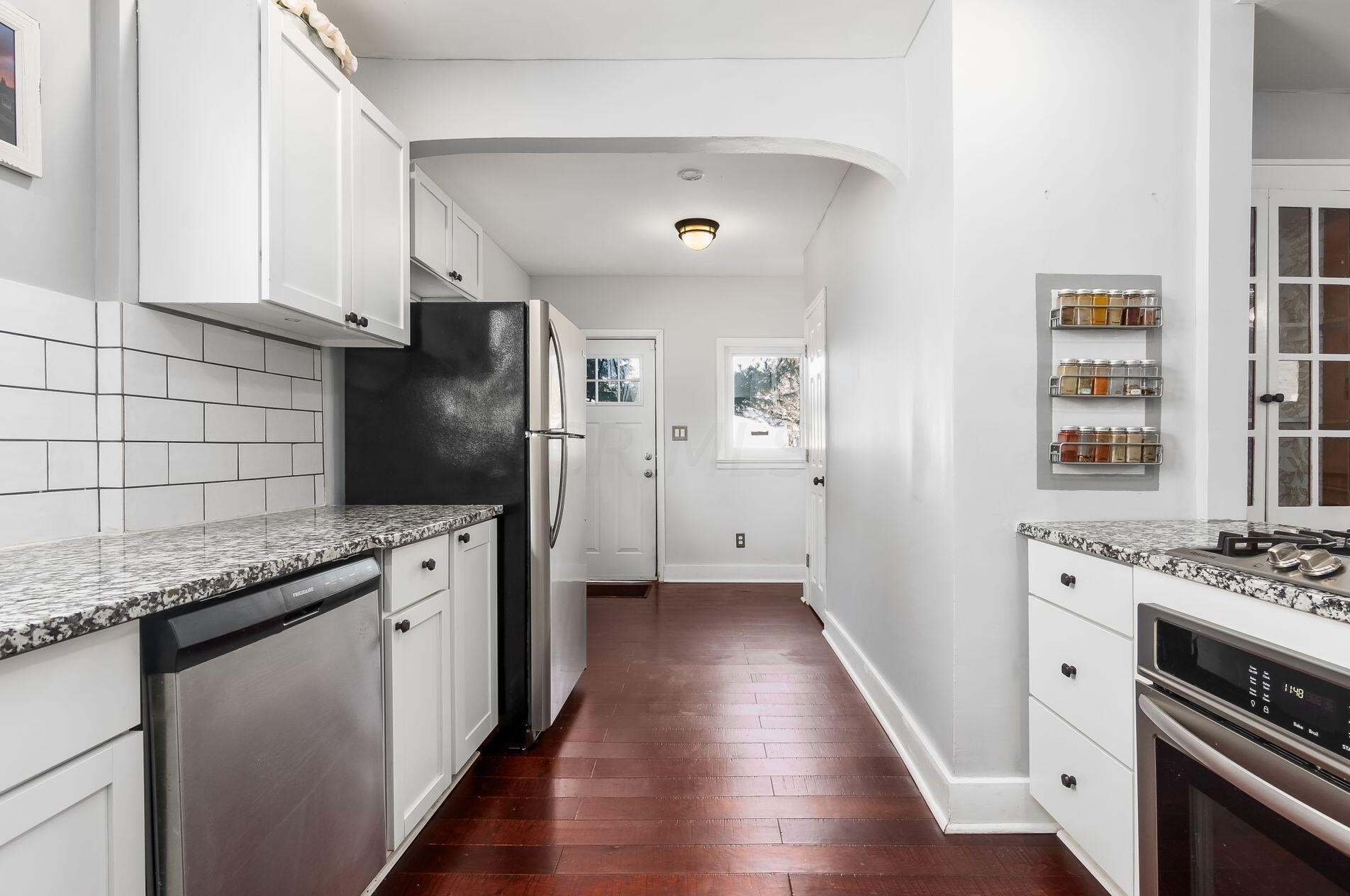 322 Southwood Ave, Columbus OH  43207-1270 exterior