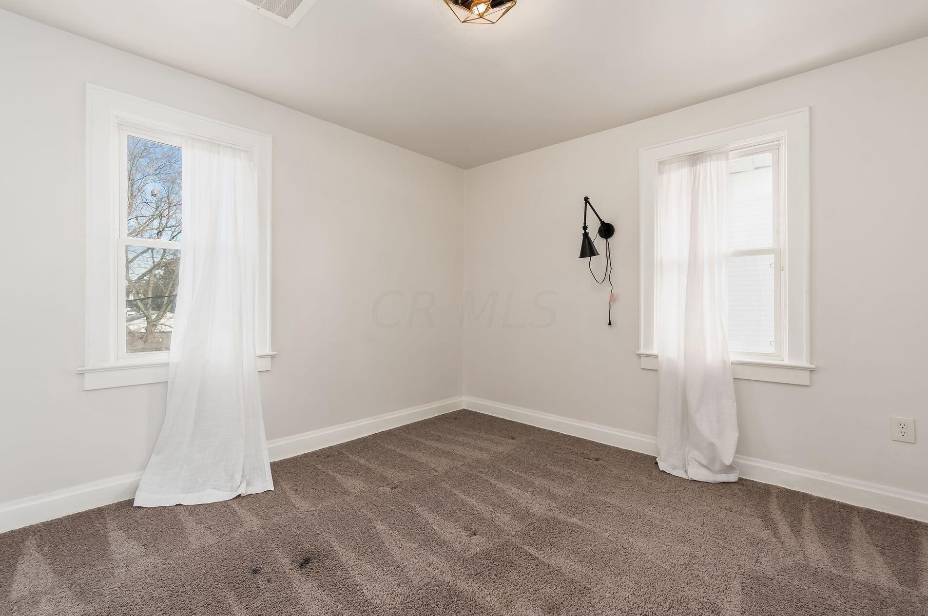 322 Southwood Ave, Columbus OH  43207-1270 exterior