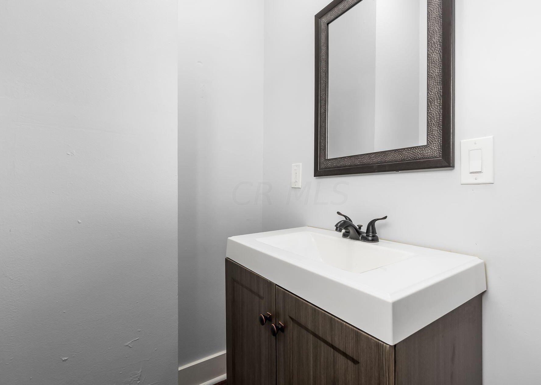 322 Southwood Ave, Columbus OH  43207-1270 exterior