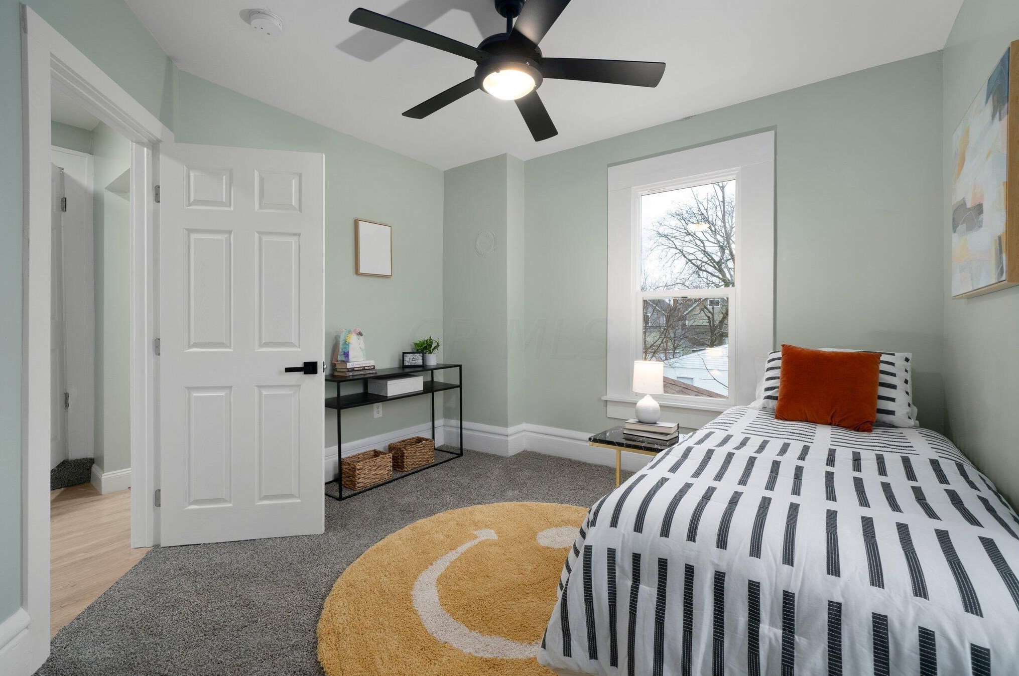 902 Linwood Ave, Columbus OH  43206-1619 exterior