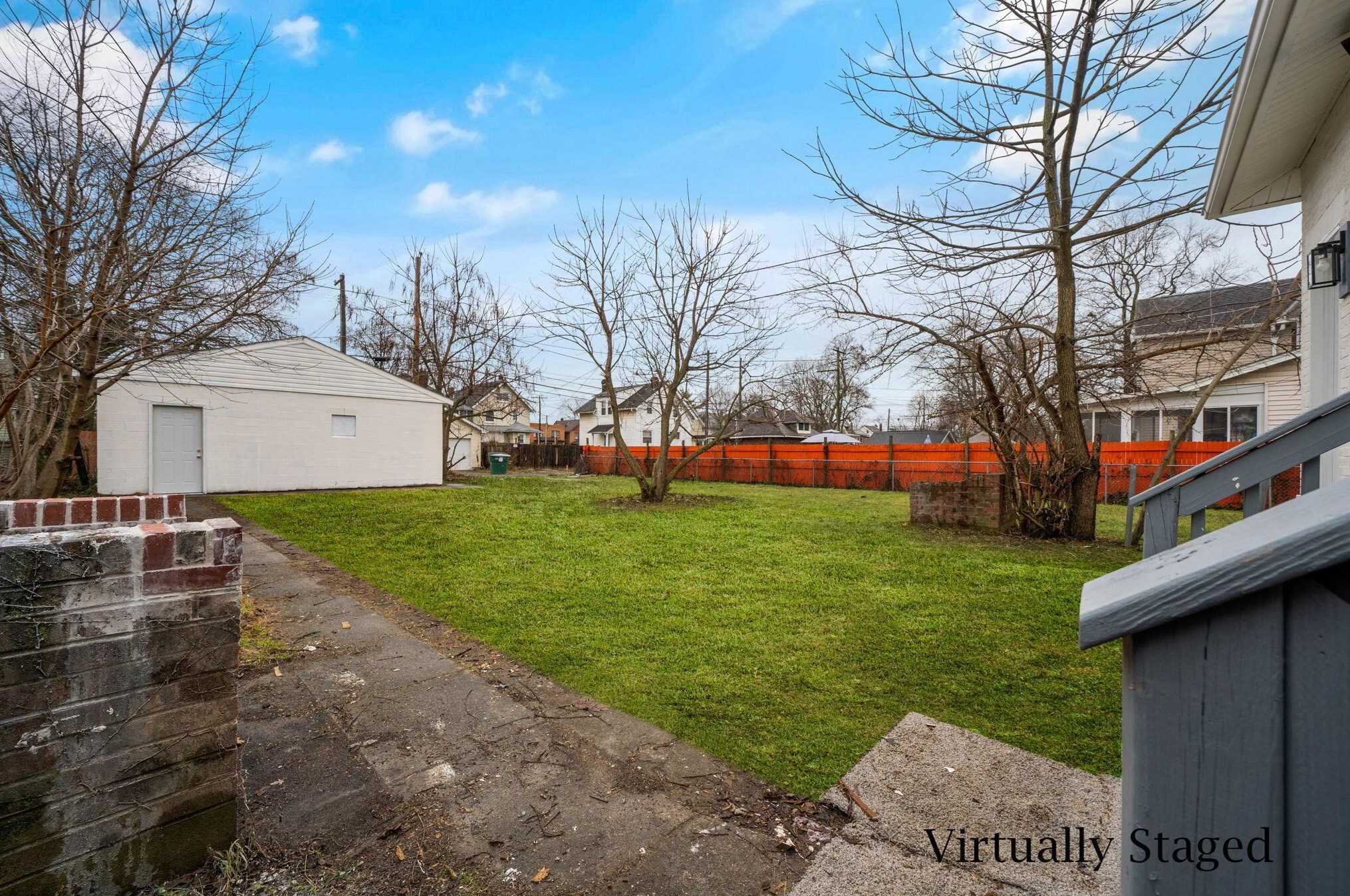 902 Linwood Ave, Columbus OH  43206-1619 exterior