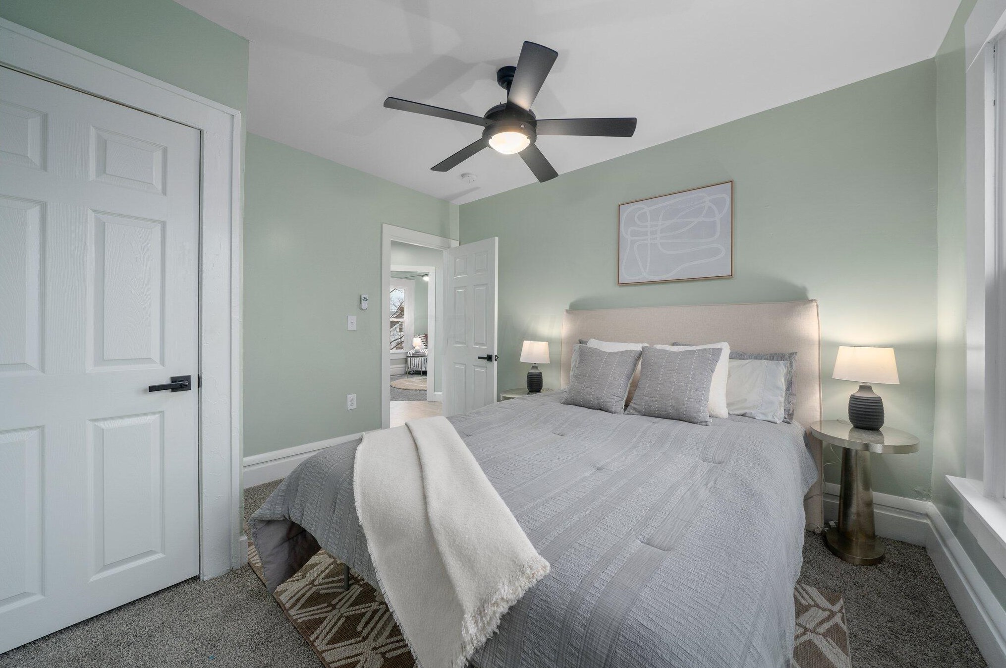 902 Linwood Ave, Columbus OH  43206-1619 exterior