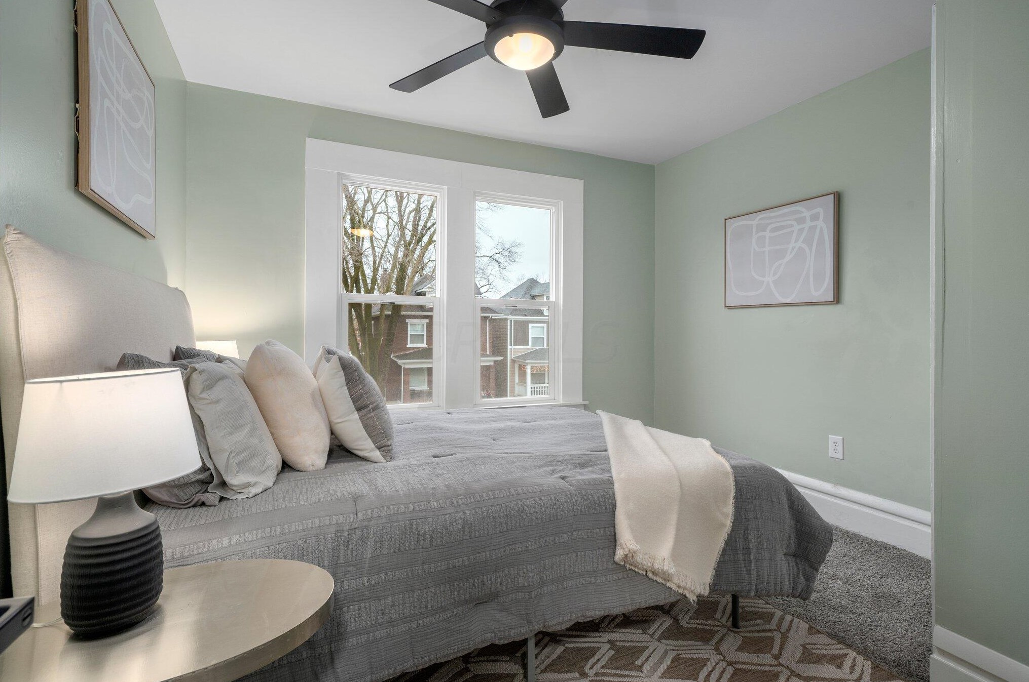 902 Linwood Ave, Columbus OH  43206-1619 exterior