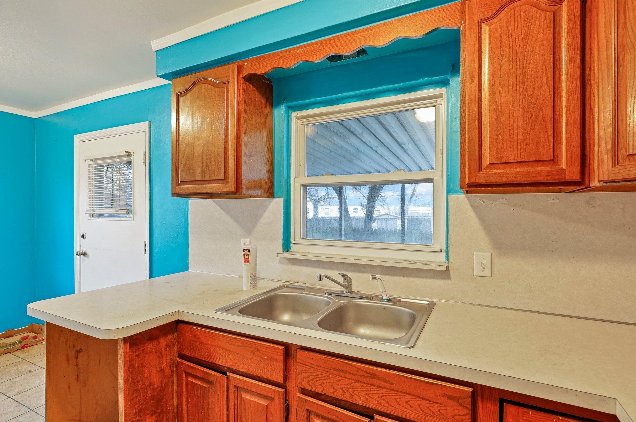 3215 Karl Rd, Columbus OH 43224-4157 exterior