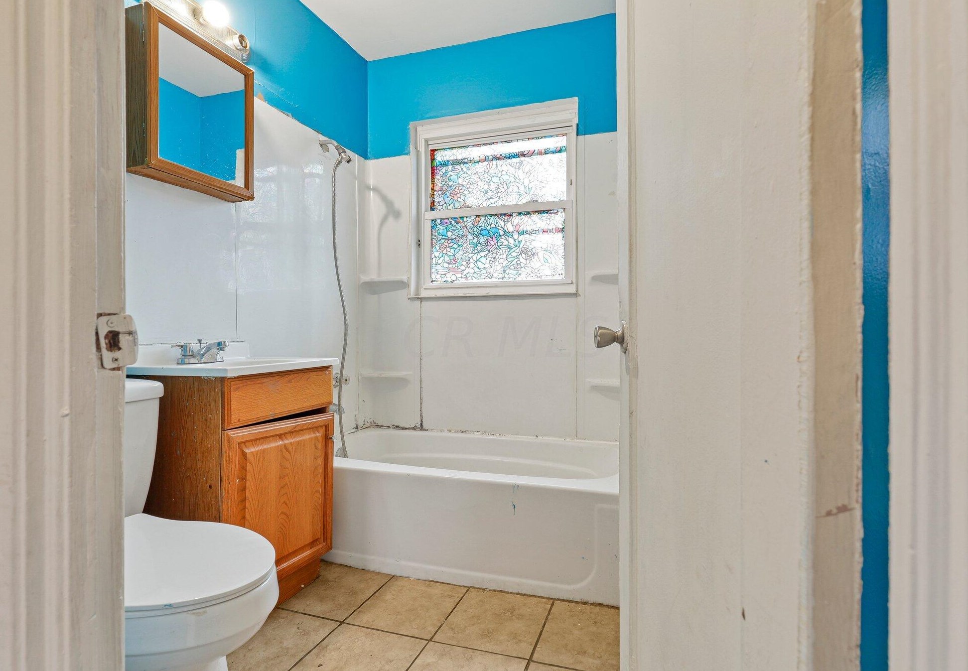 3215 Karl Rd, Columbus OH 43224-4157 exterior