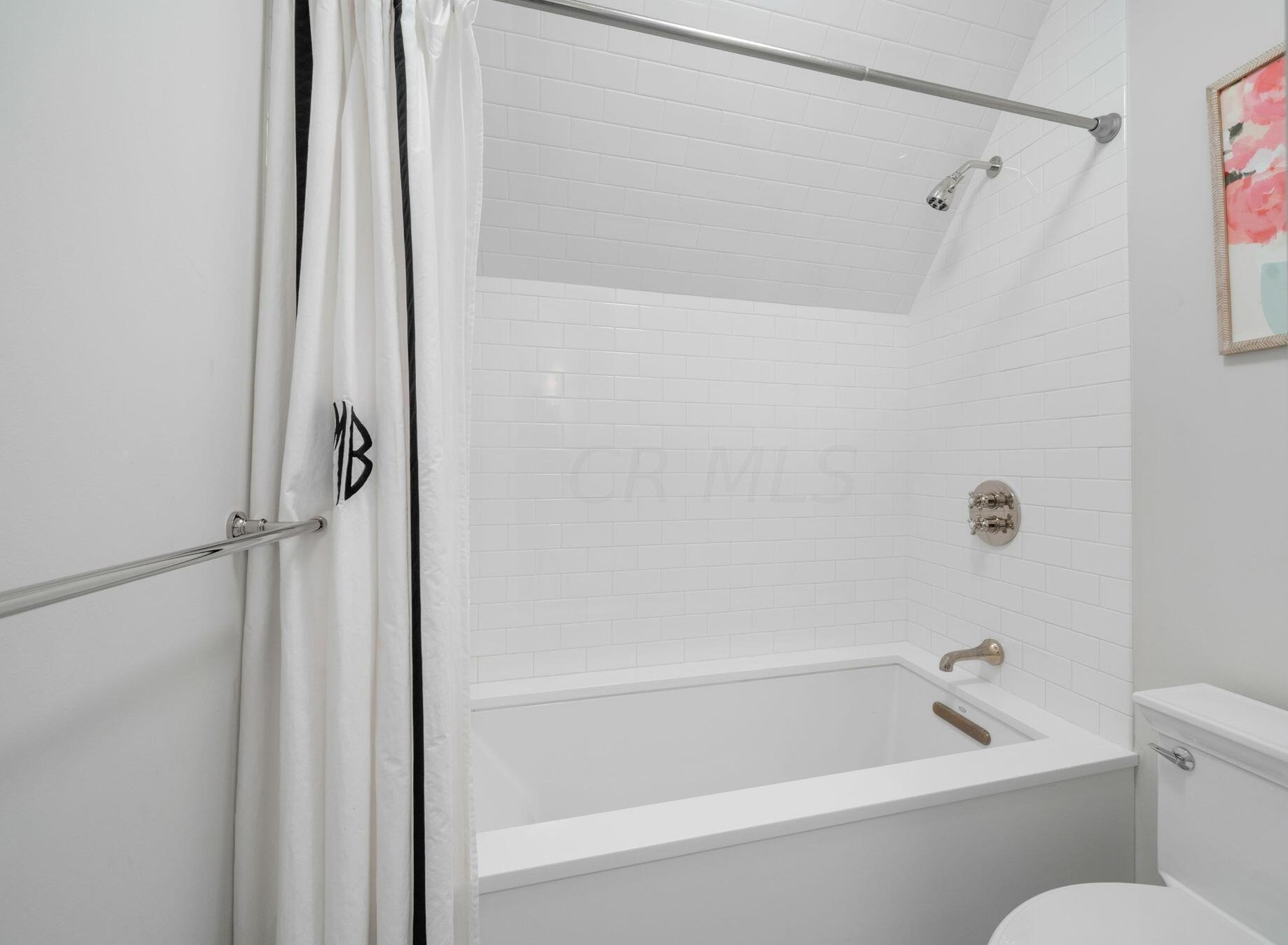 2130 Parkway Dr, Columbus OH 43221-3718 exterior