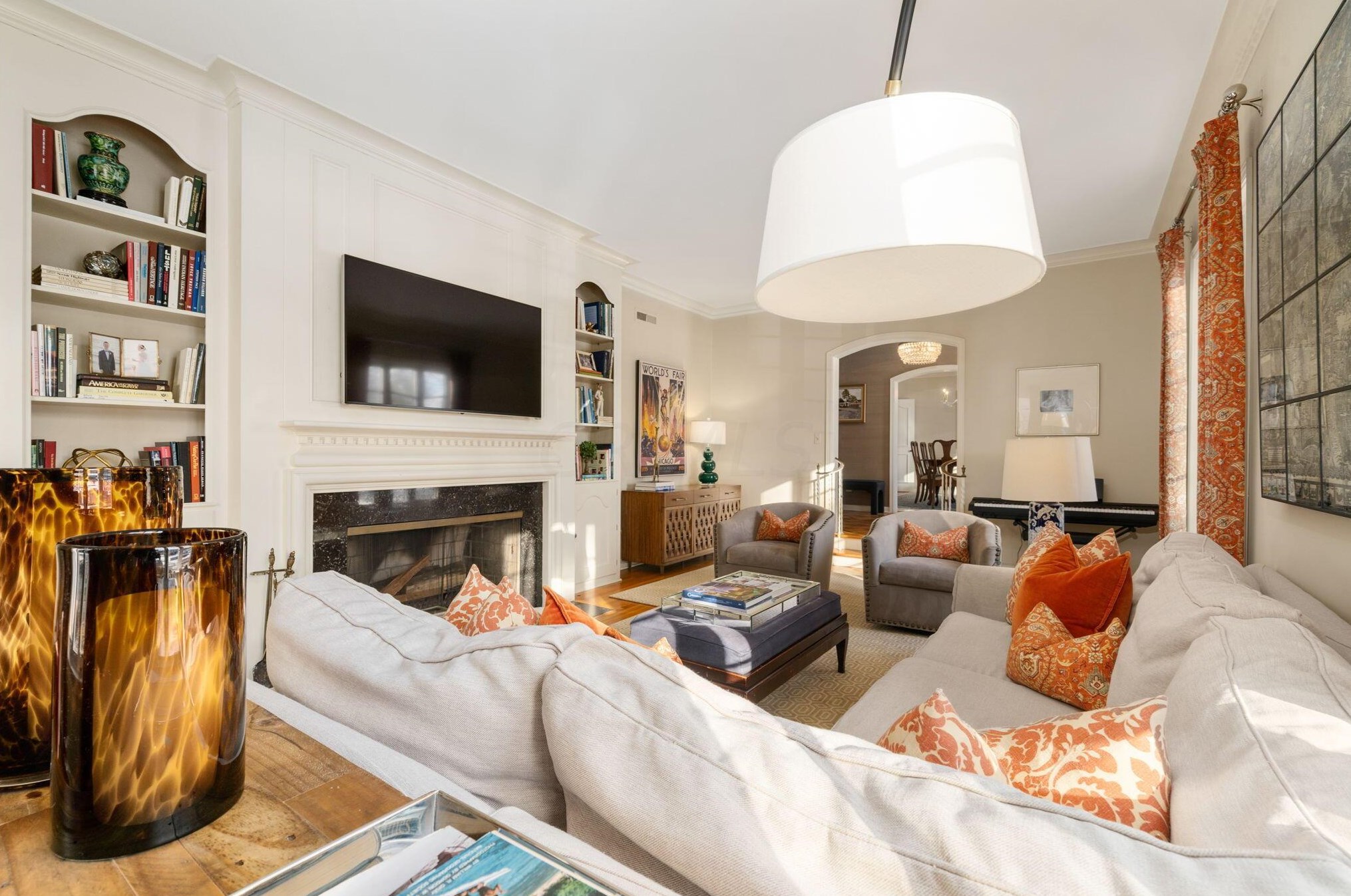 2130 Parkway Dr, Columbus OH 43221-3718 exterior