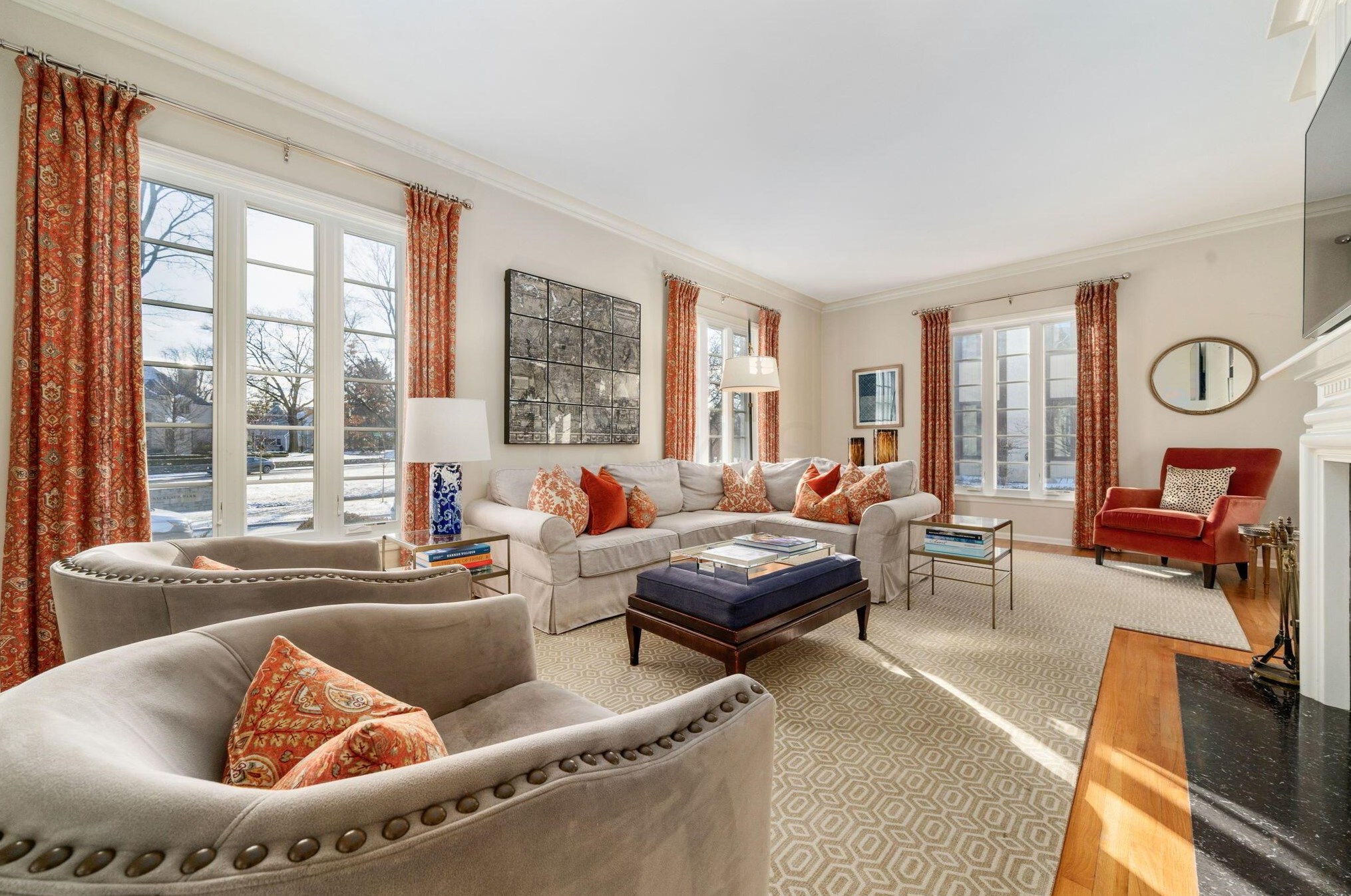 2130 Parkway Dr, Columbus OH 43221-3718 exterior