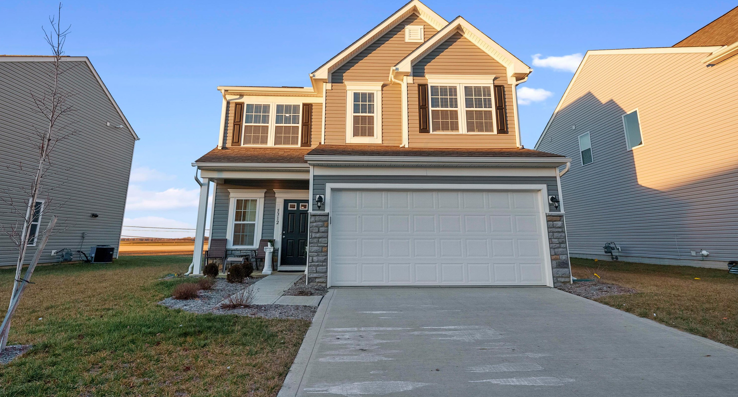 5312 Karst Cir, Ashville, OH 43103