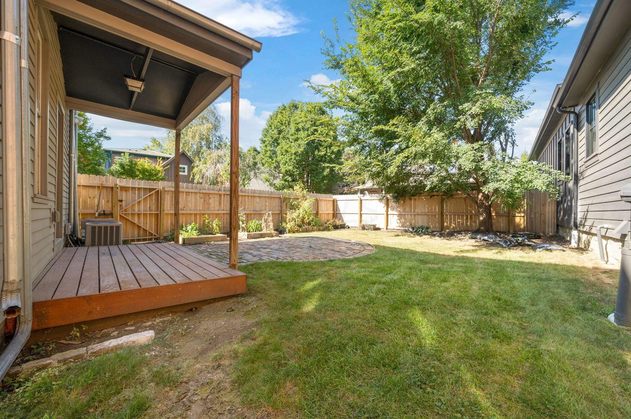 152 2 Ave, Columbus OH 43201-3483 exterior