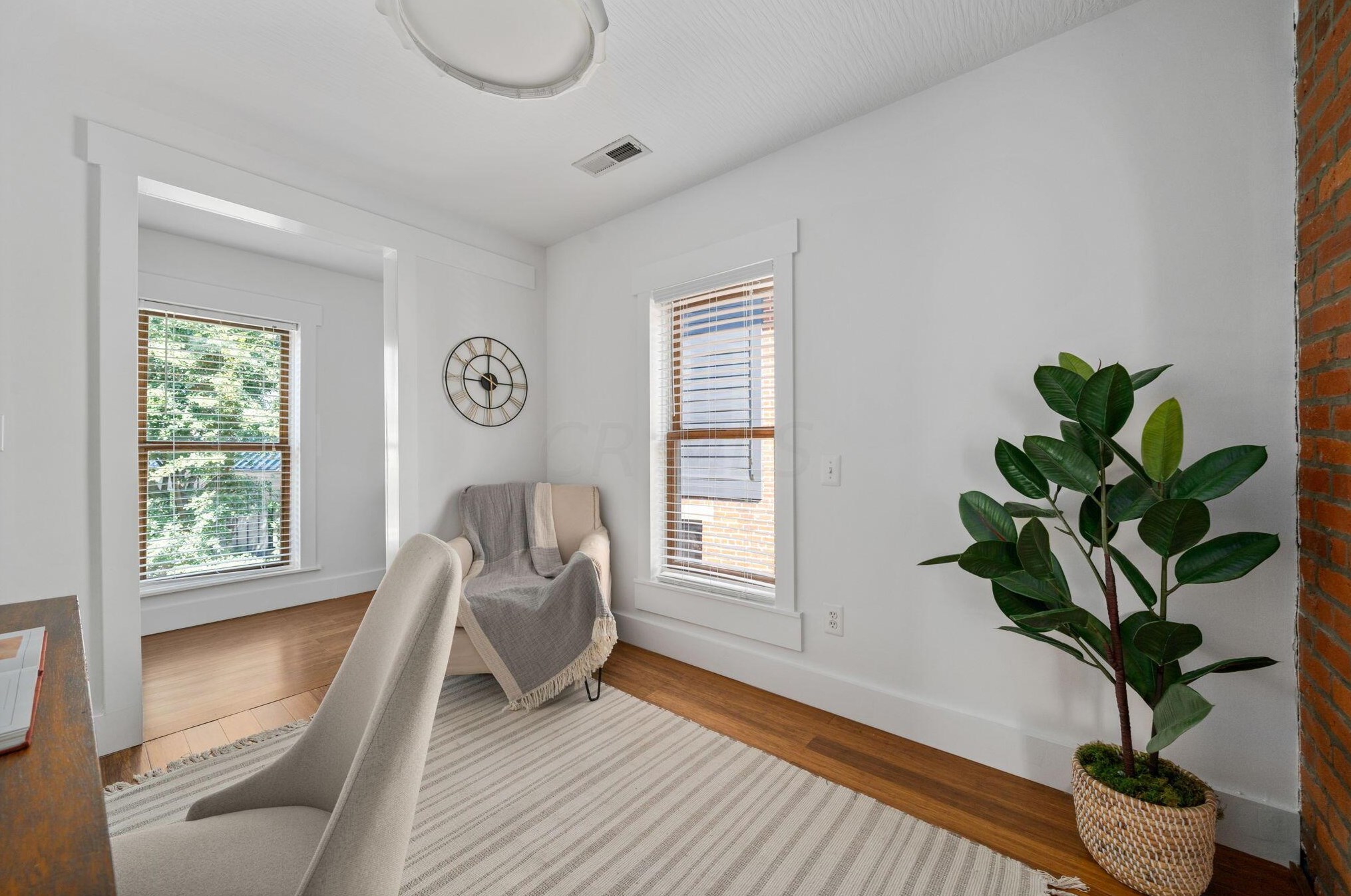 152 2 Ave, Columbus OH 43201-3483 exterior