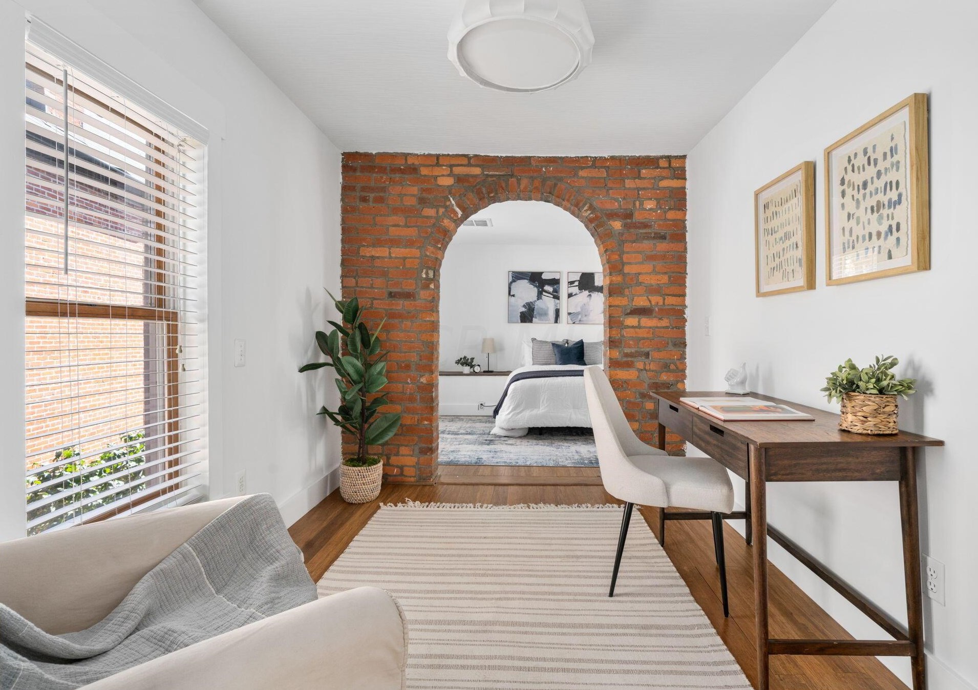 152 2 Ave, Columbus OH 43201-3483 exterior