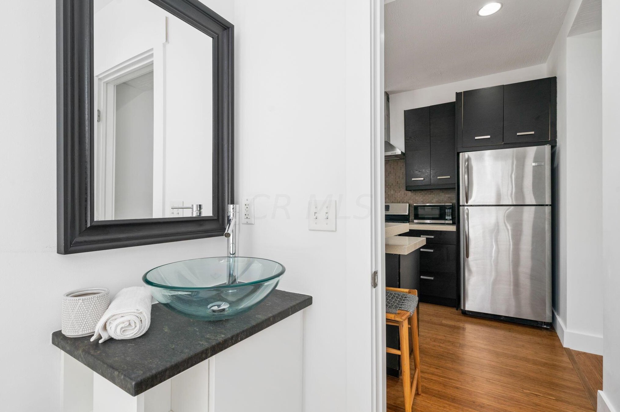 152 2 Ave, Columbus OH 43201-3483 exterior