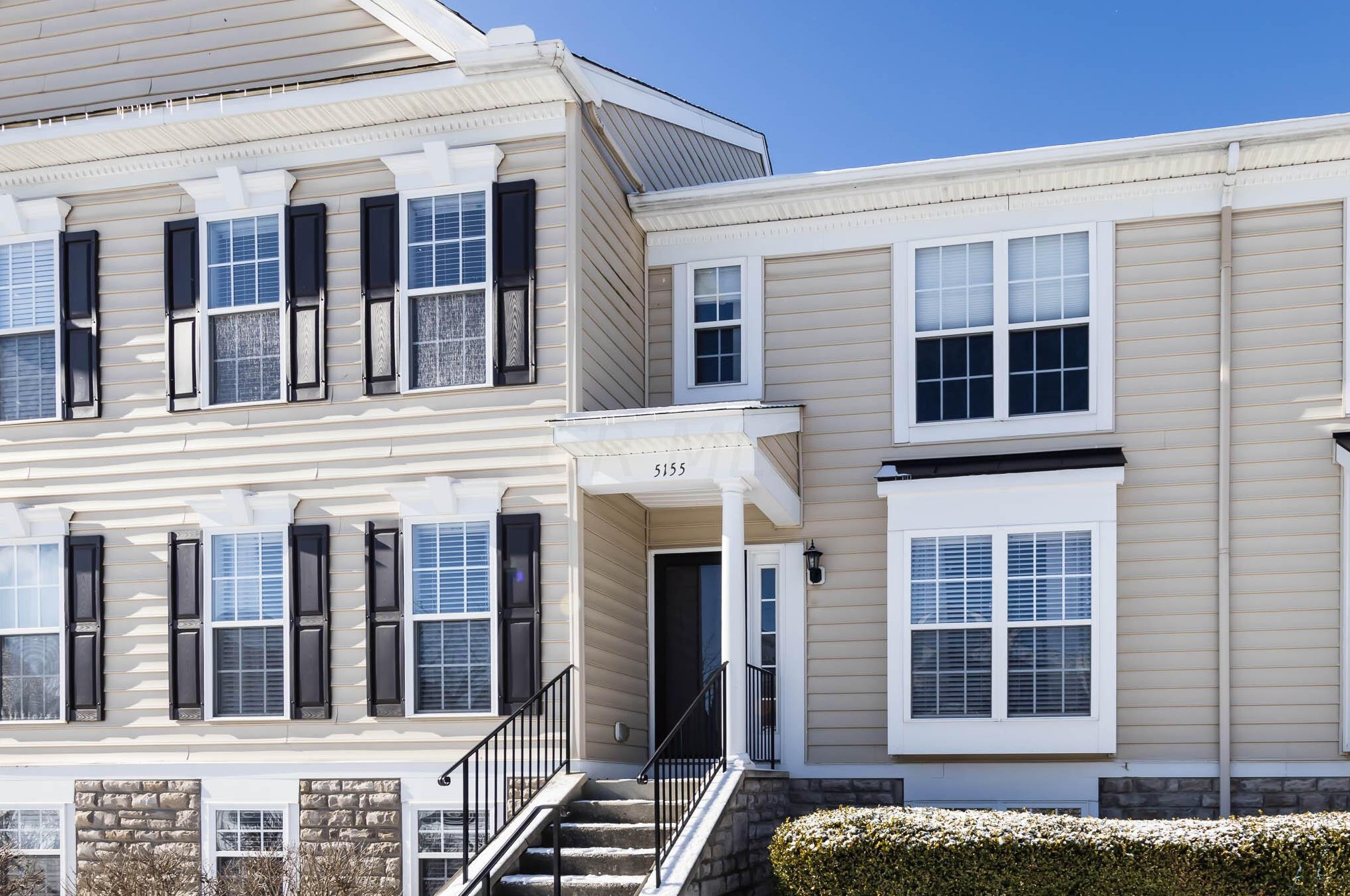 5155 Horseshoe Falls Dr, Dublin, OH 43016-8043
