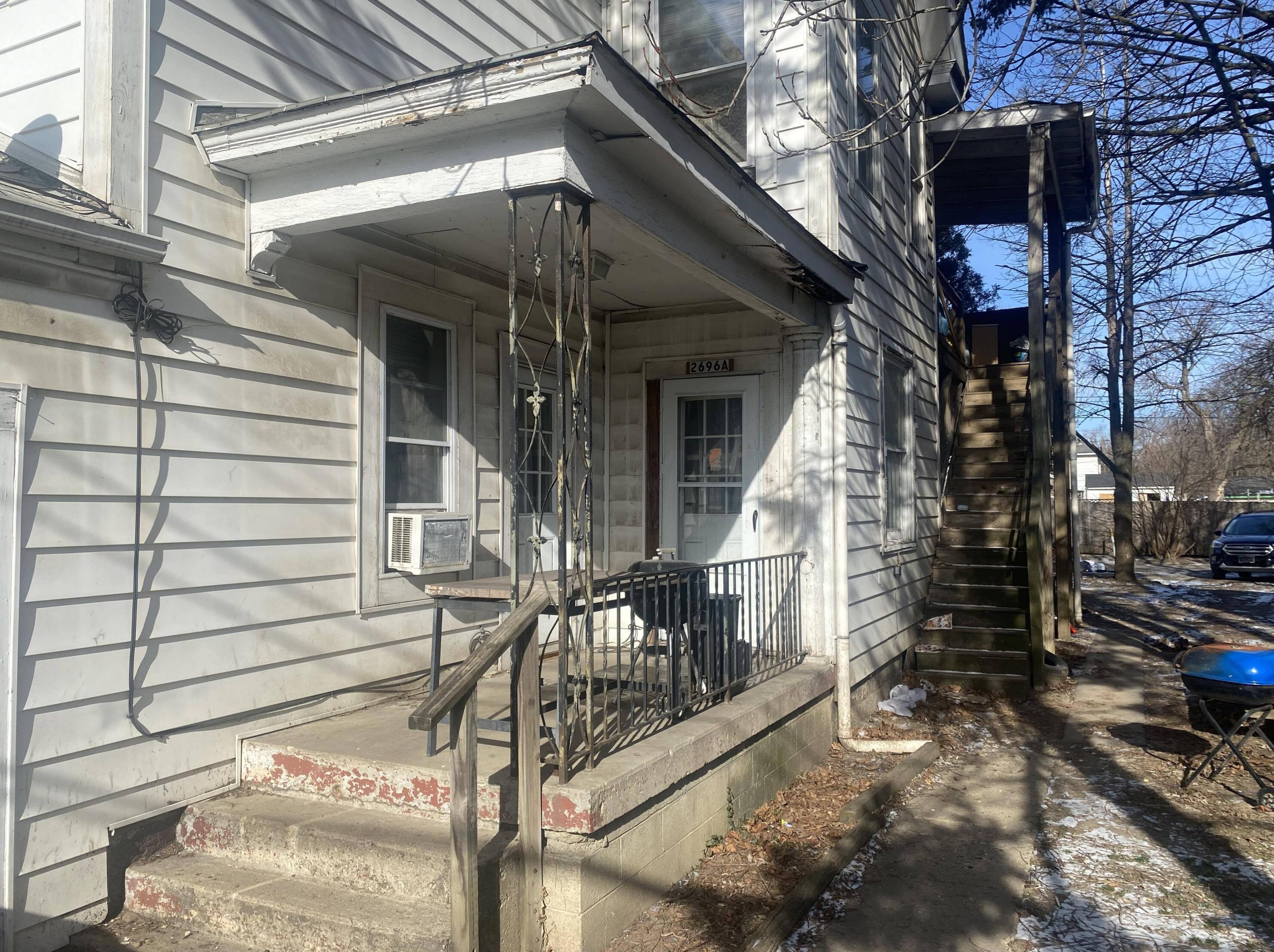 2696 Sullivant Ave, Columbus, OH 43204