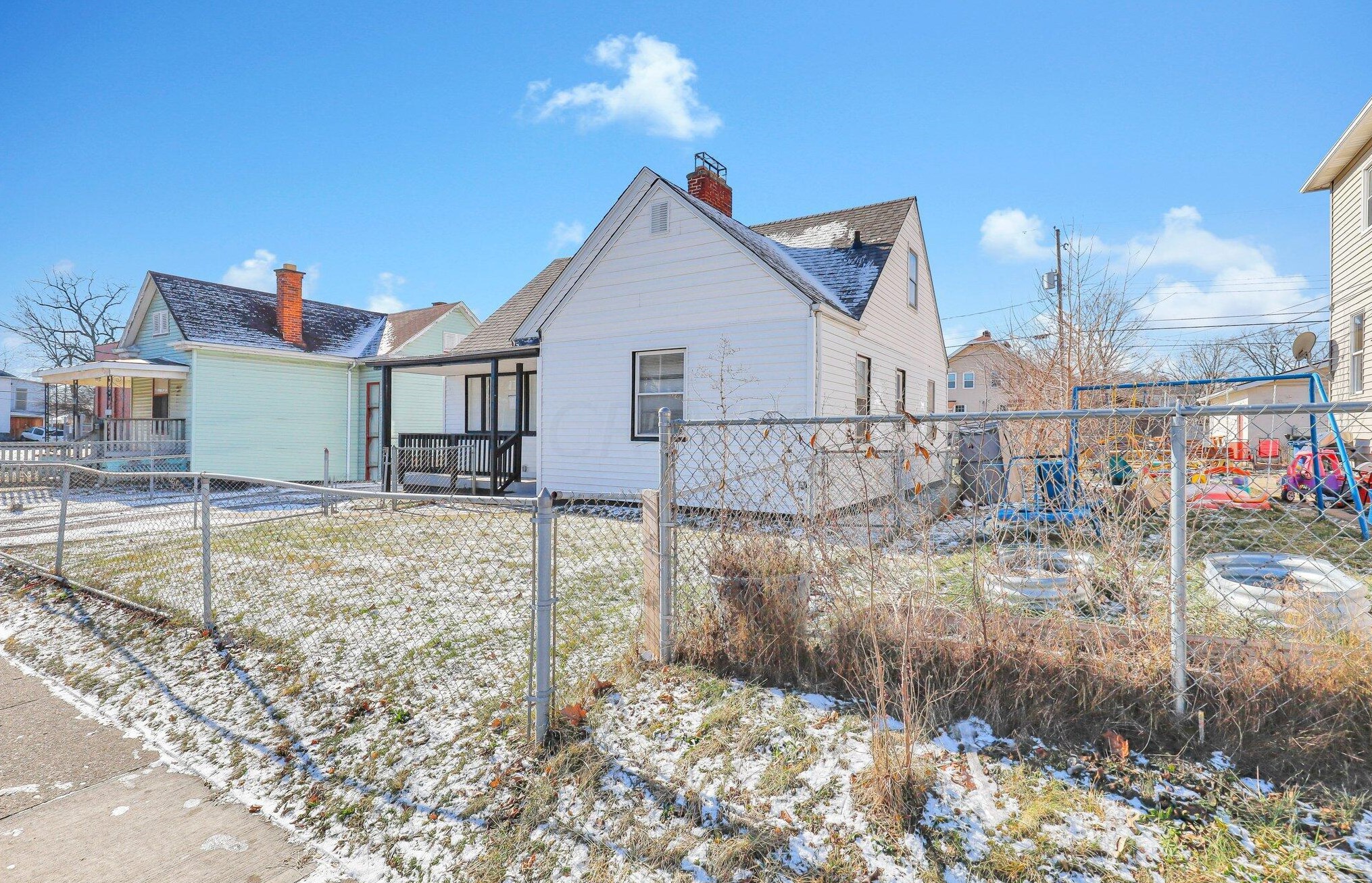 199 Hague Ave, Columbus OH  43204-2611 exterior