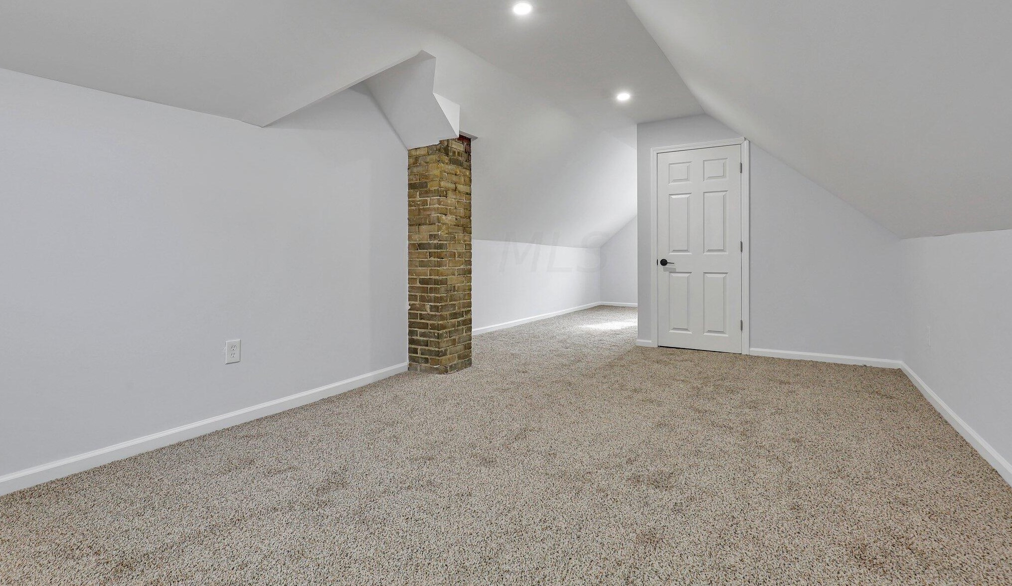 199 Hague Ave, Columbus OH  43204-2611 exterior