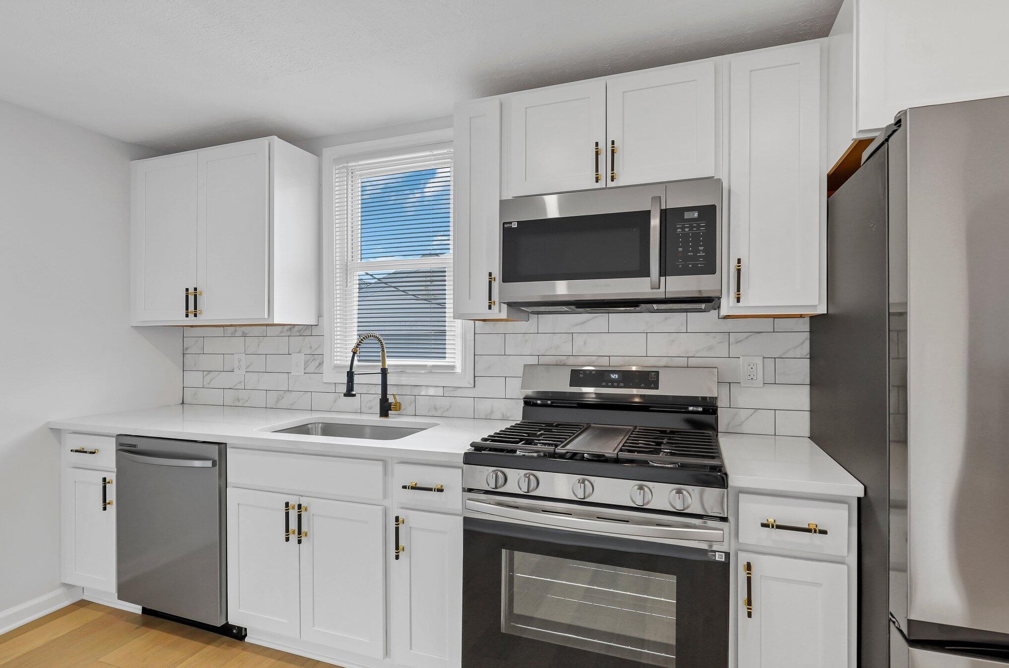 199 Hague Ave, Columbus OH  43204-2611 exterior