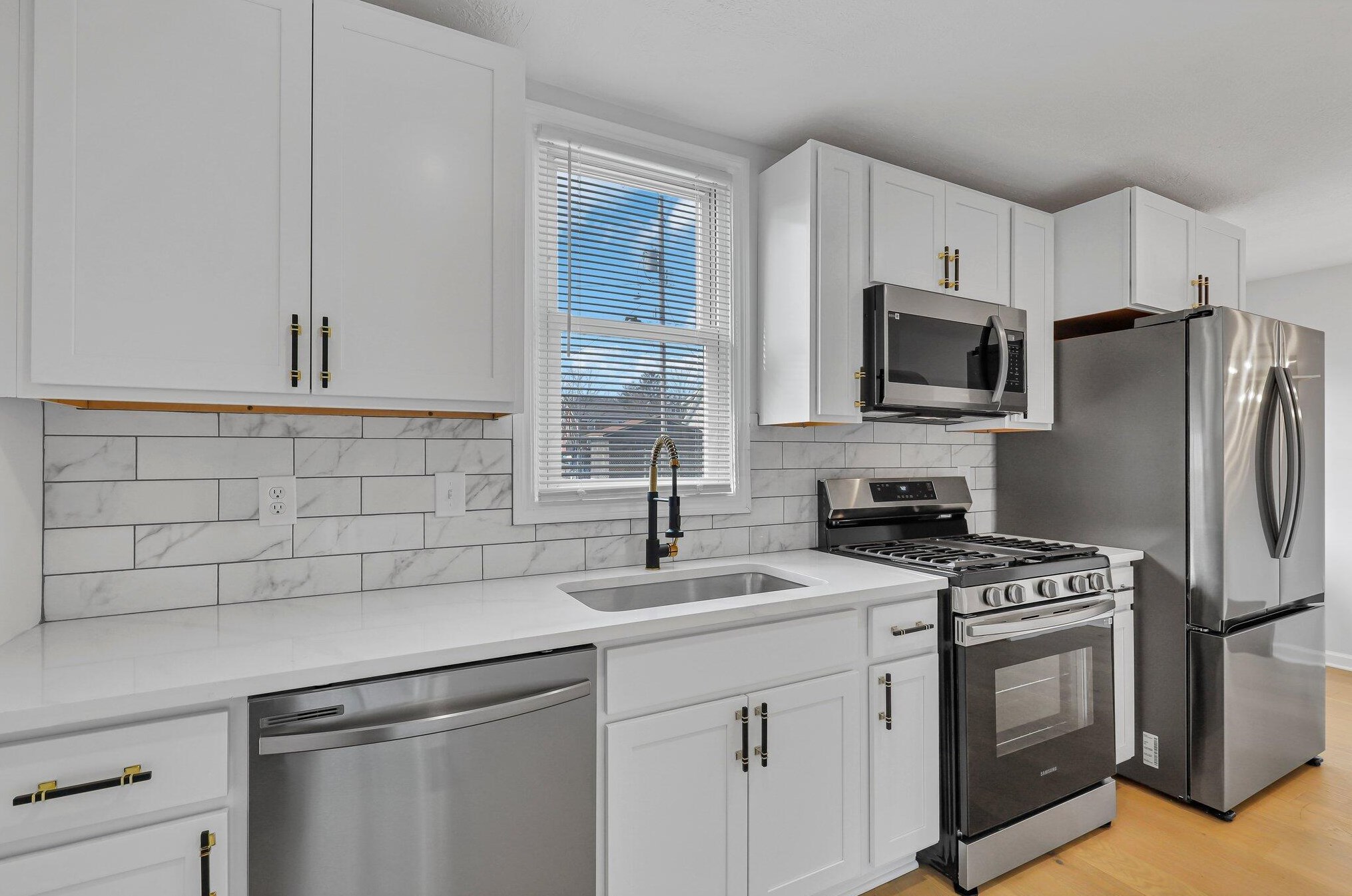 199 Hague Ave, Columbus OH  43204-2611 exterior