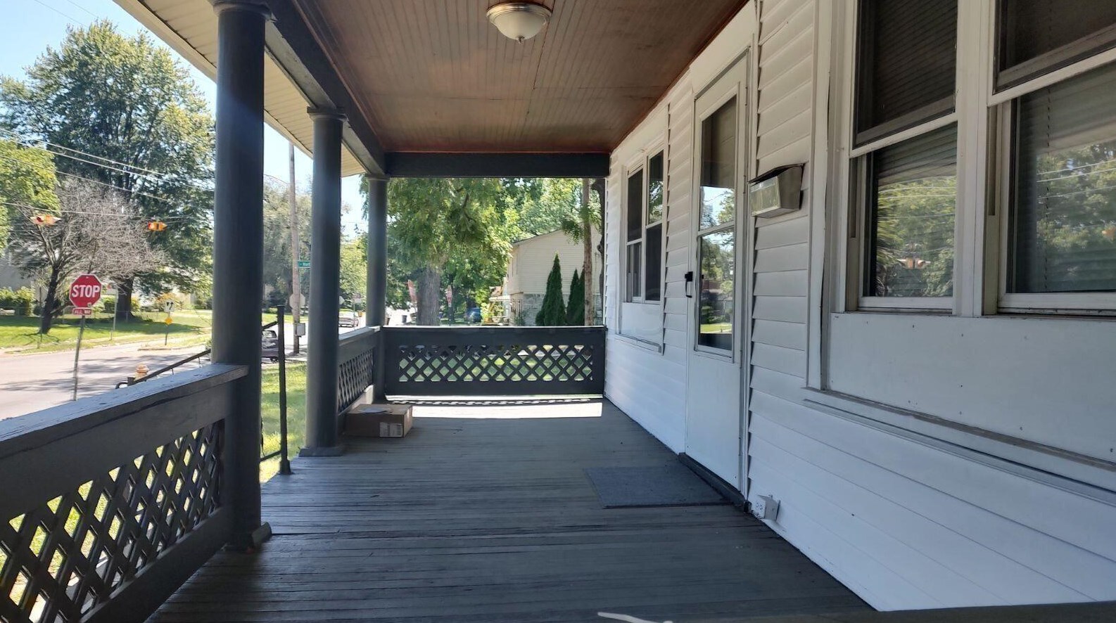 3157 Mcguffey Rd, Columbus OH  43224-4141 exterior