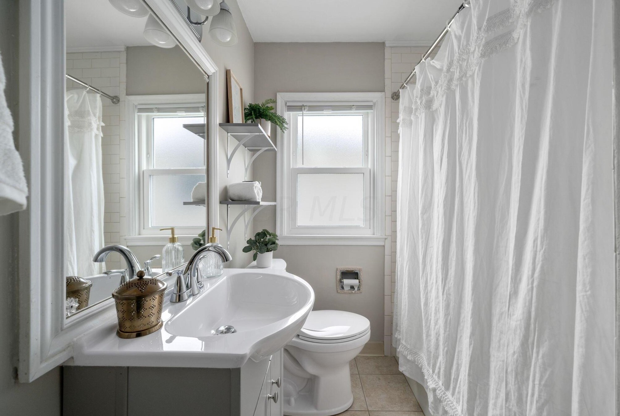 517 Beechwold Blvd, Columbus OH  43214-1803 exterior