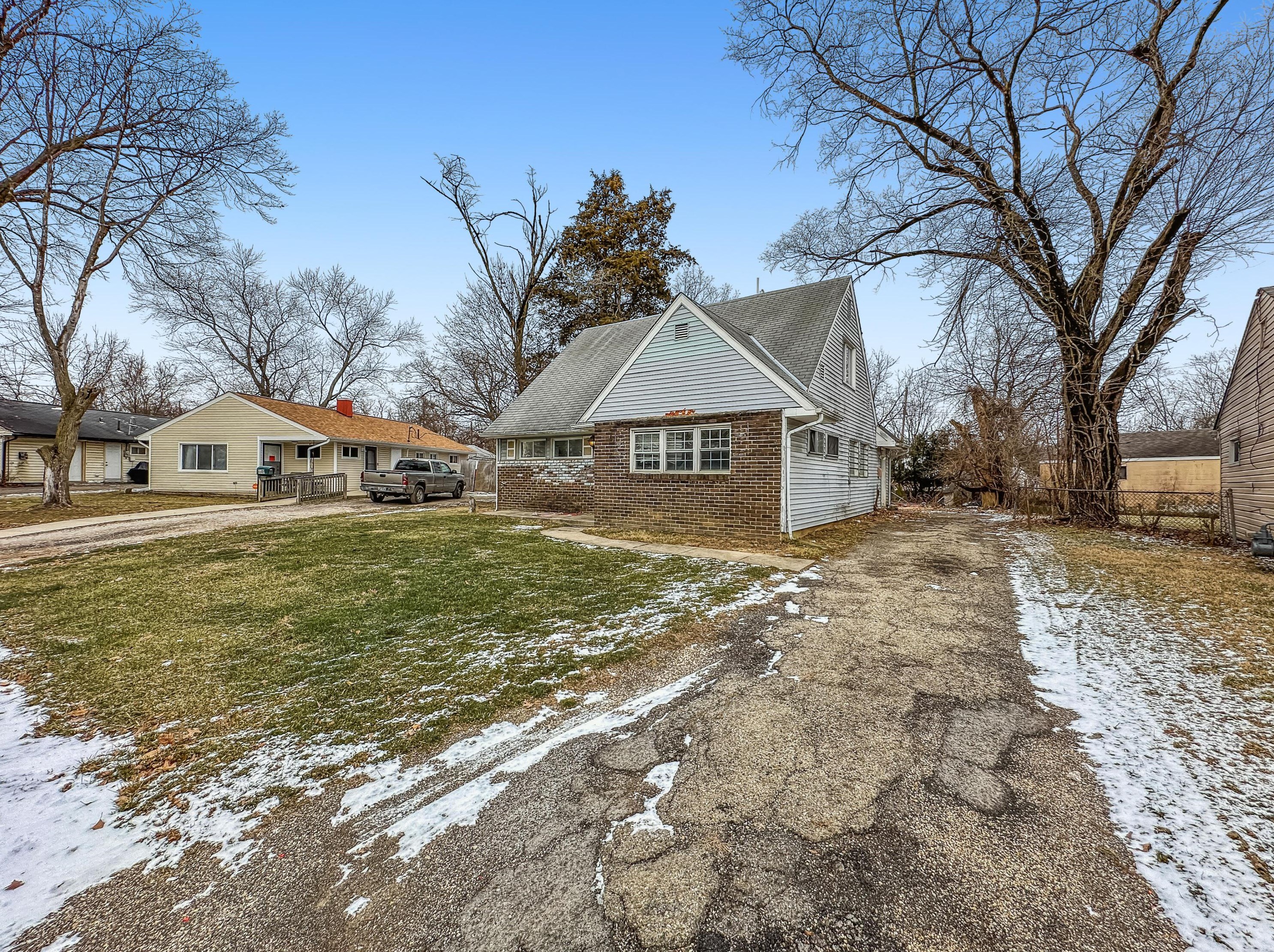 2170 Danby Dr, Columbus, OH 43211-1973