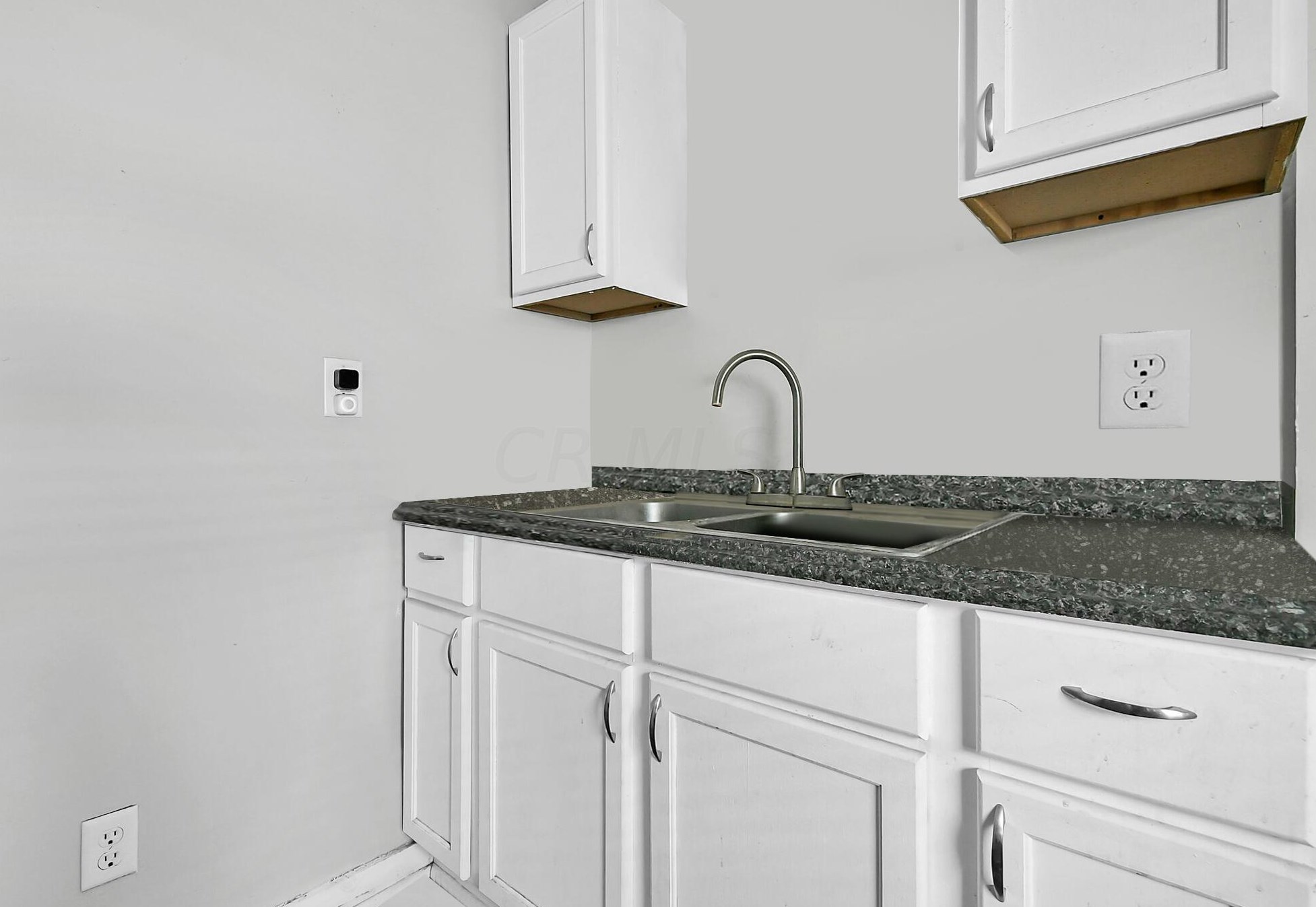 3093 Grasmere Ave, Columbus OH  43224-4112 exterior