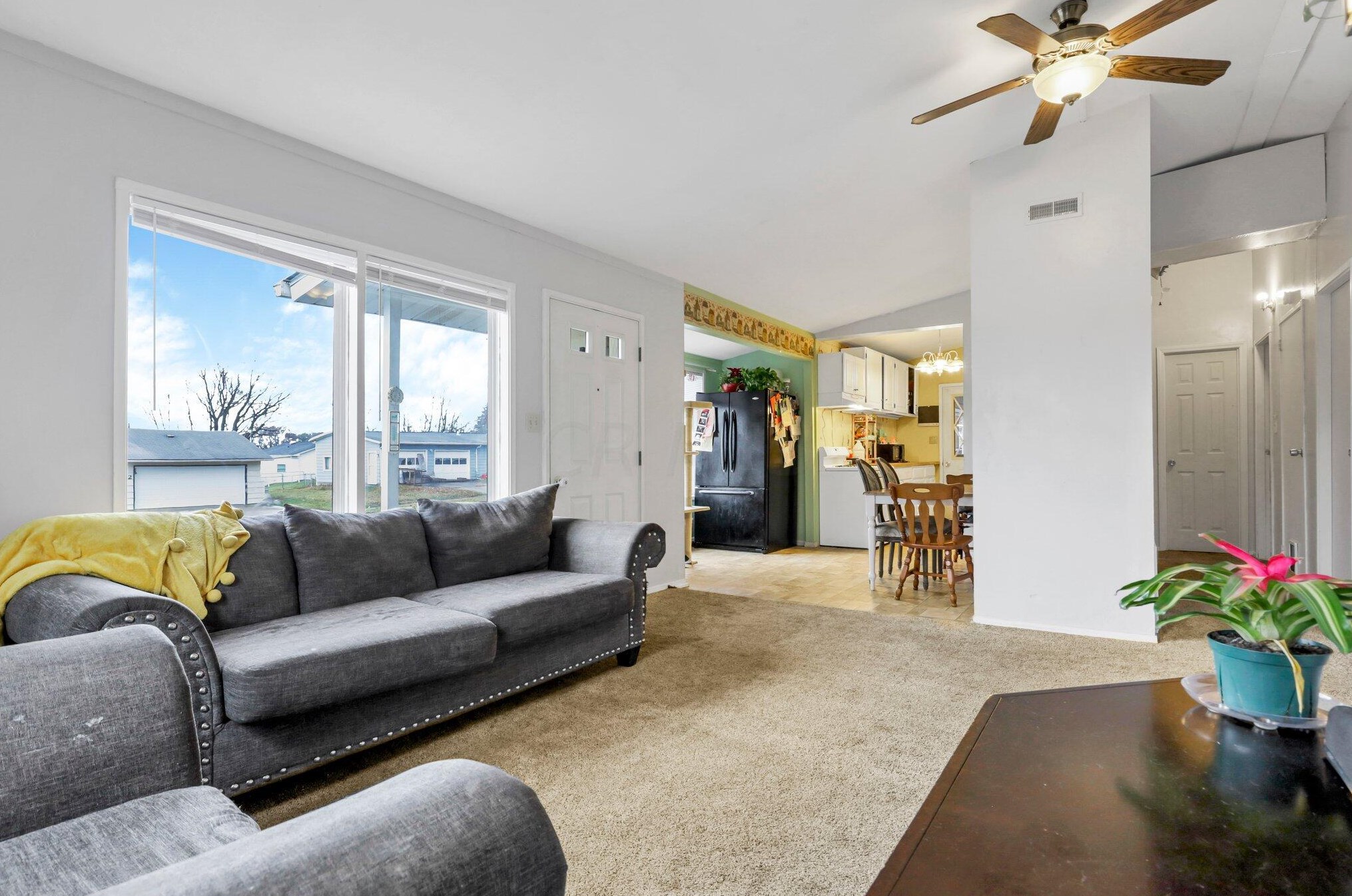 713 Brannon Dr, Lancaster OH  43130-2364 exterior