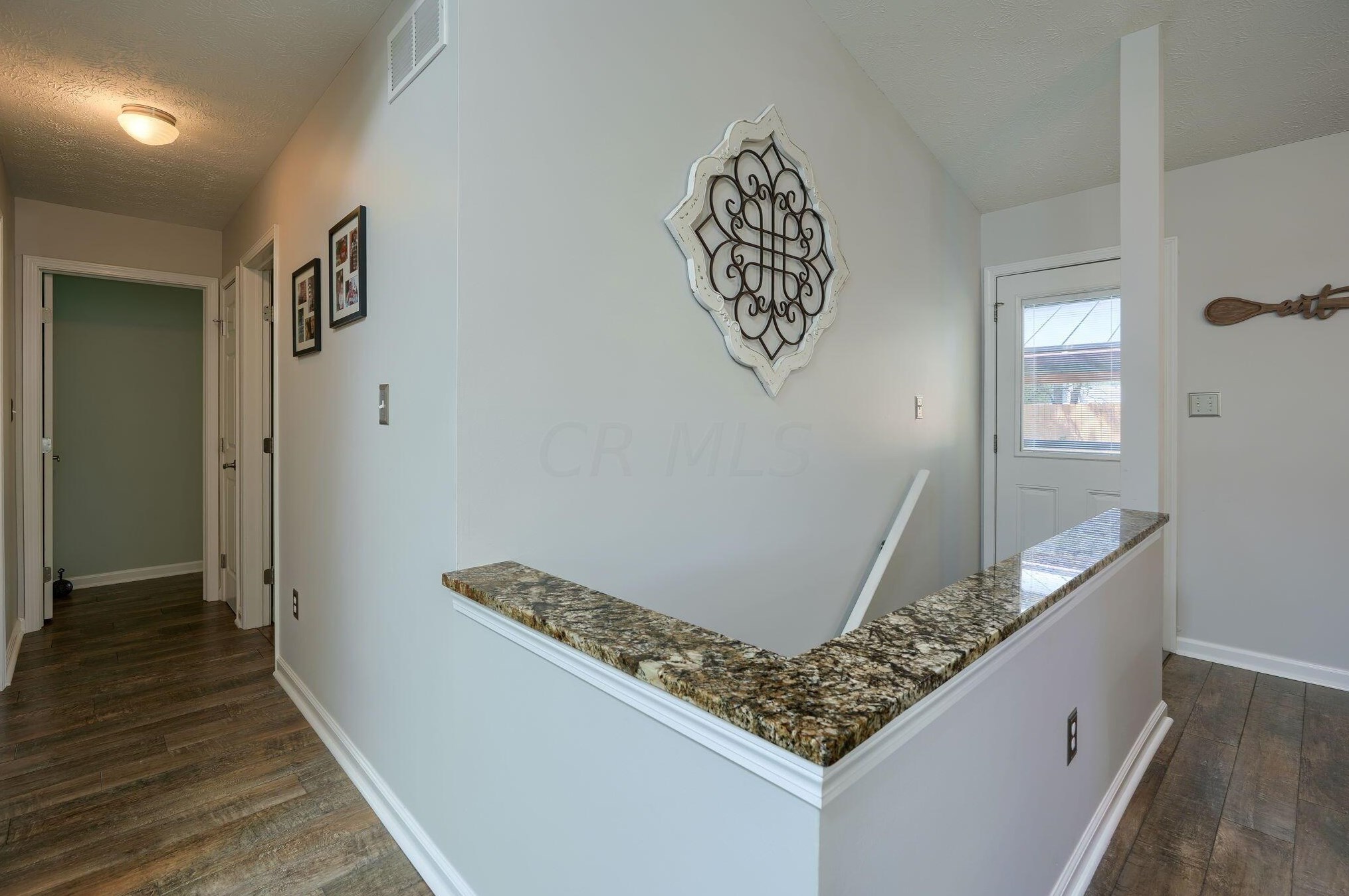 5124 Locust Post Ln, Columbus OH 43230-1587 exterior