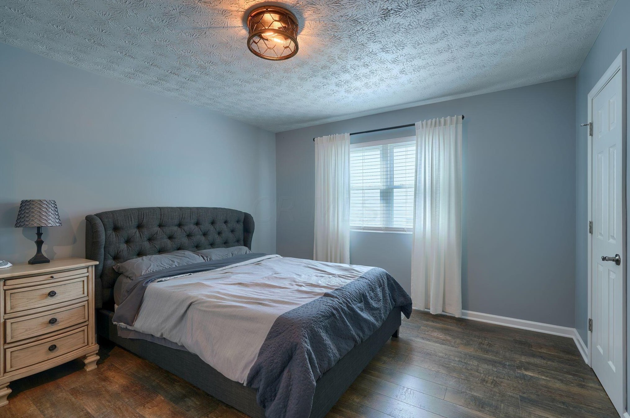 5124 Locust Post Ln, Columbus OH 43230-1587 exterior