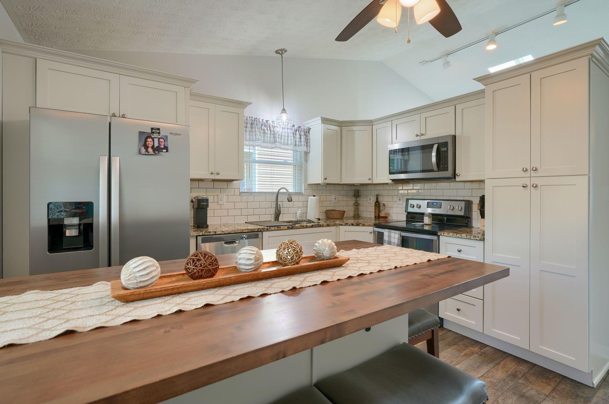 5124 Locust Post Ln, Columbus OH 43230-1587 exterior