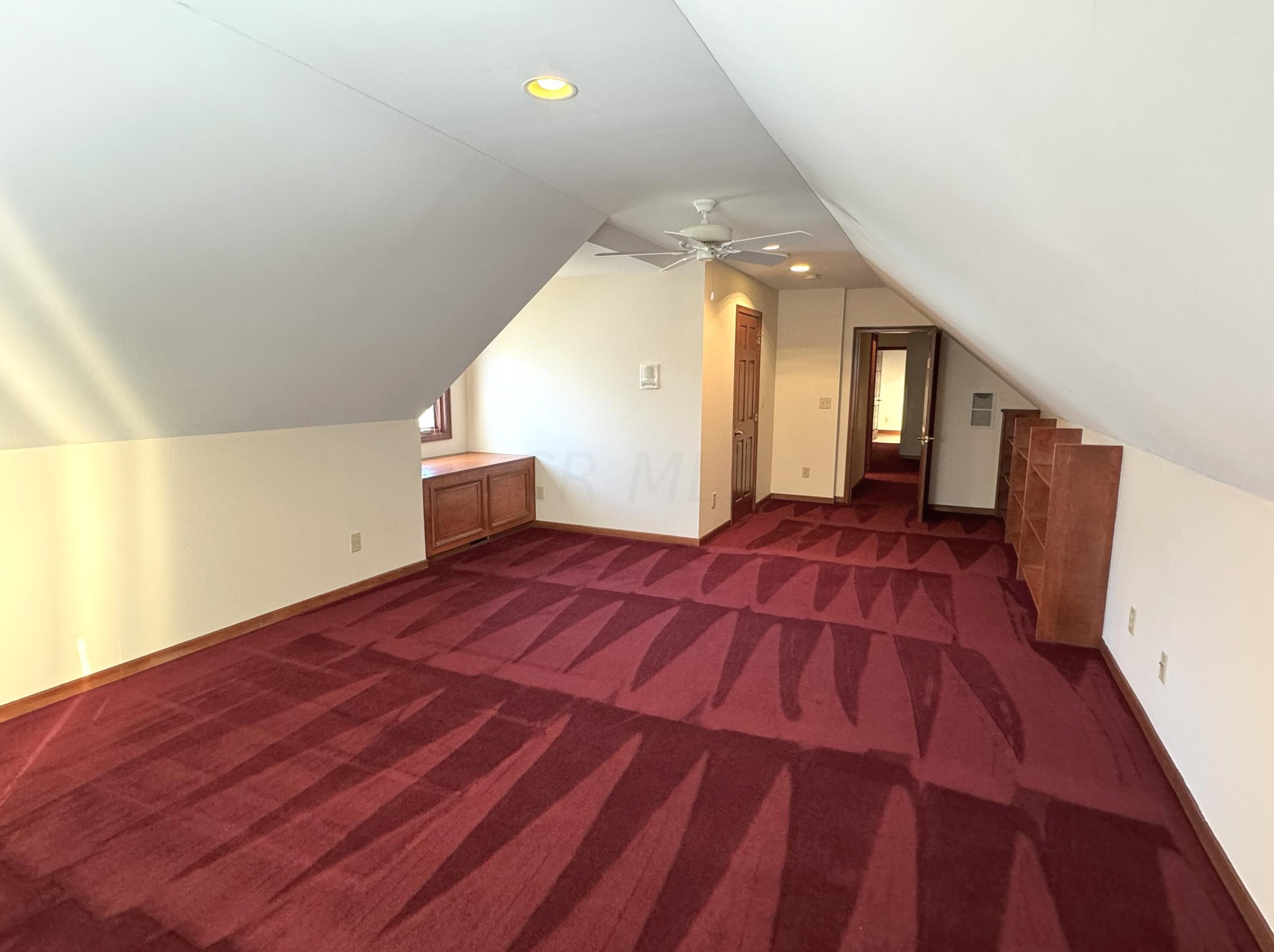 516 Woodview Rd, Westerville OH  43081-3064 exterior