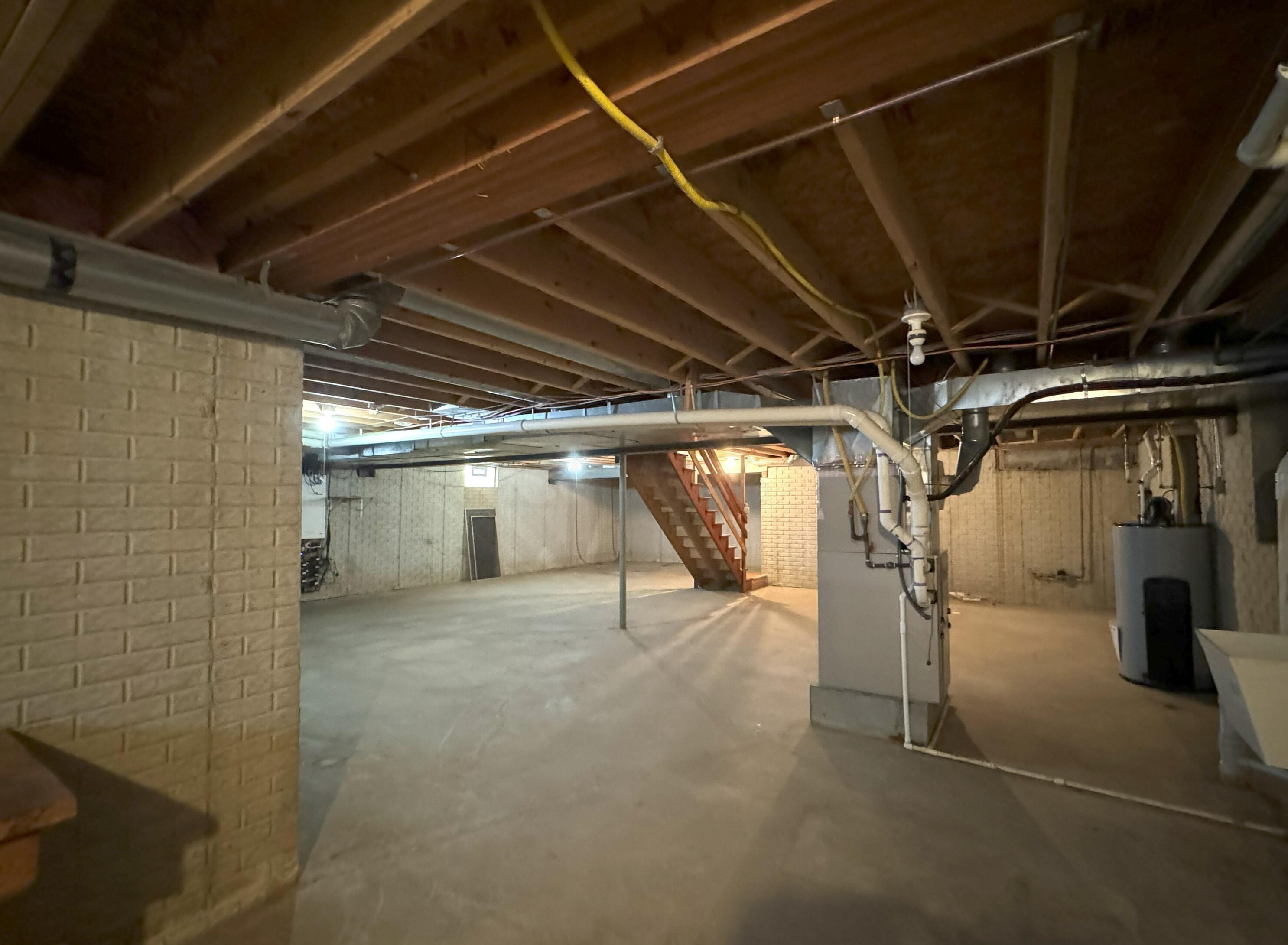 516 Woodview Rd, Westerville OH  43081-3064 exterior