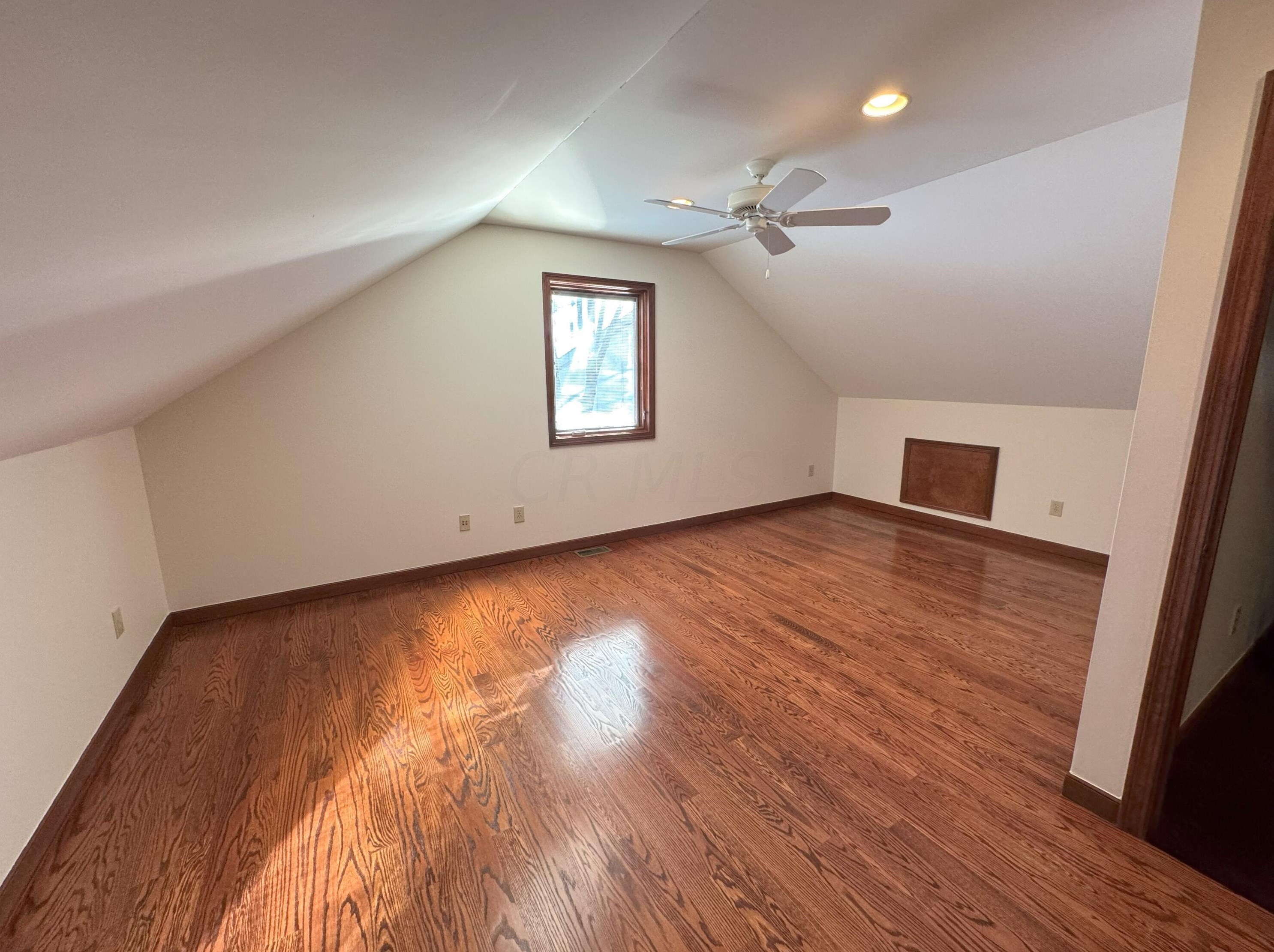 516 Woodview Rd, Westerville OH  43081-3064 exterior