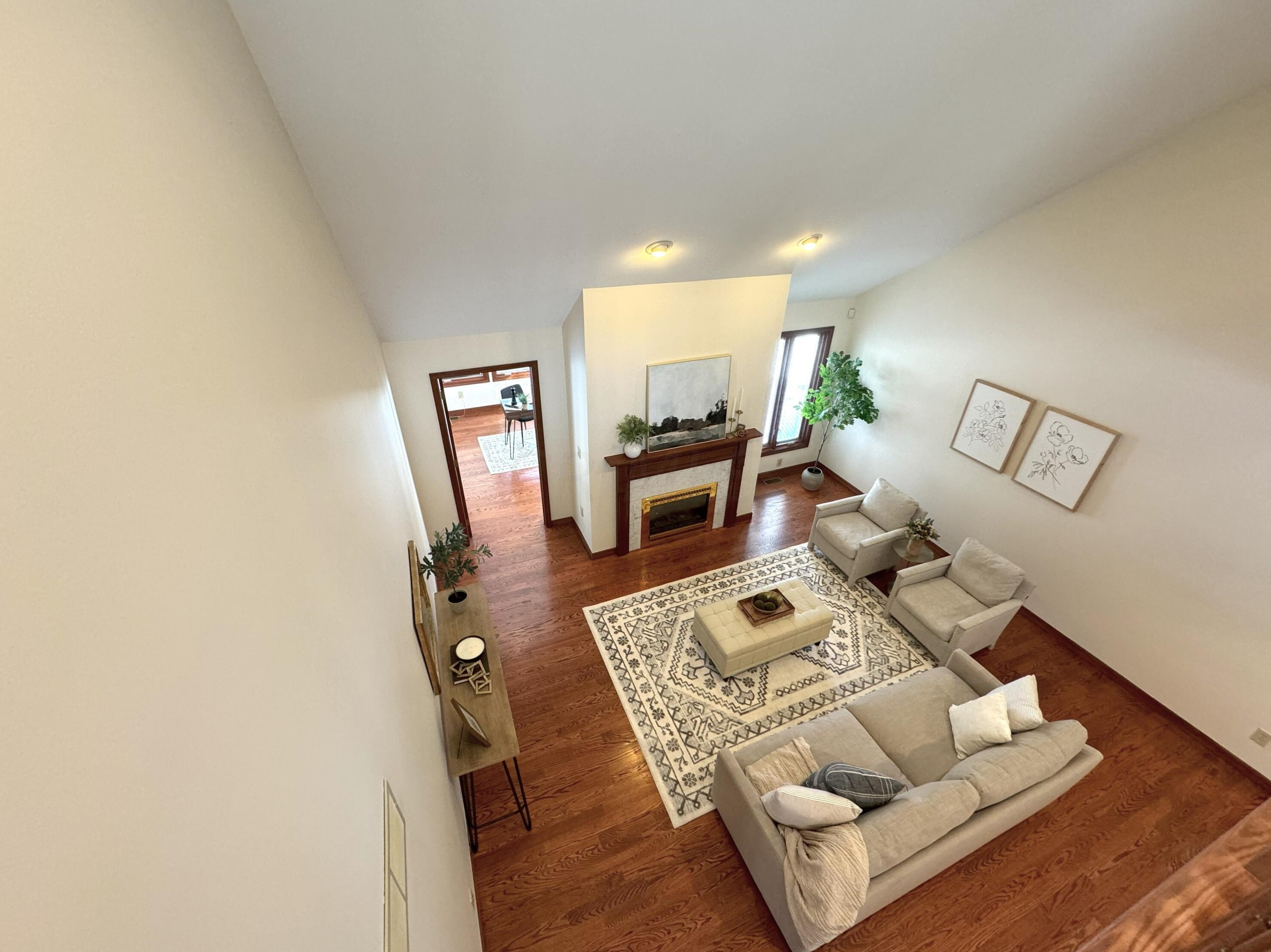 516 Woodview Rd, Westerville OH  43081-3064 exterior