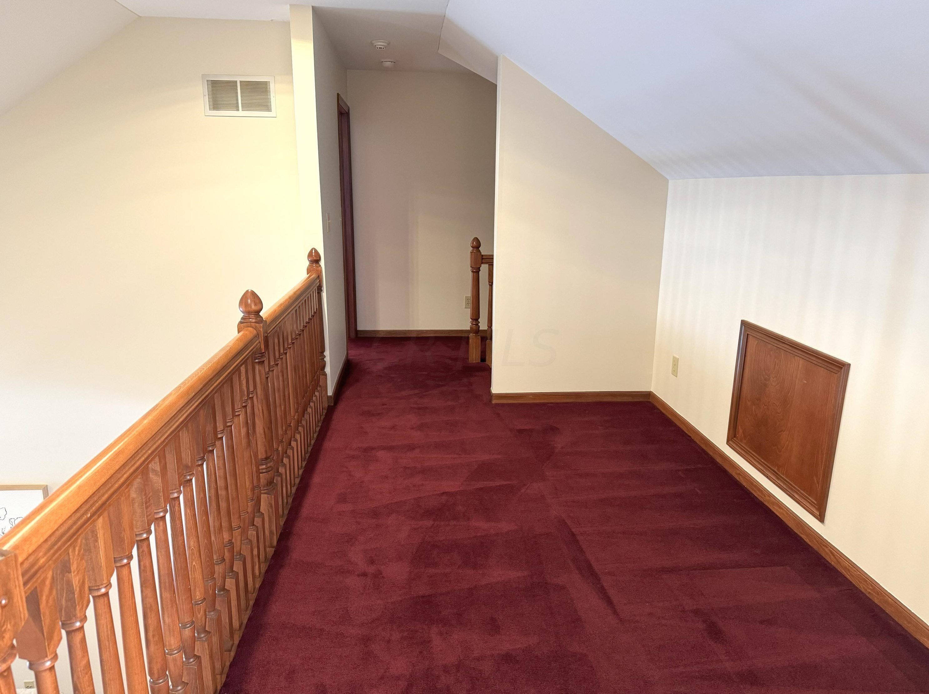 516 Woodview Rd, Westerville OH  43081-3064 exterior