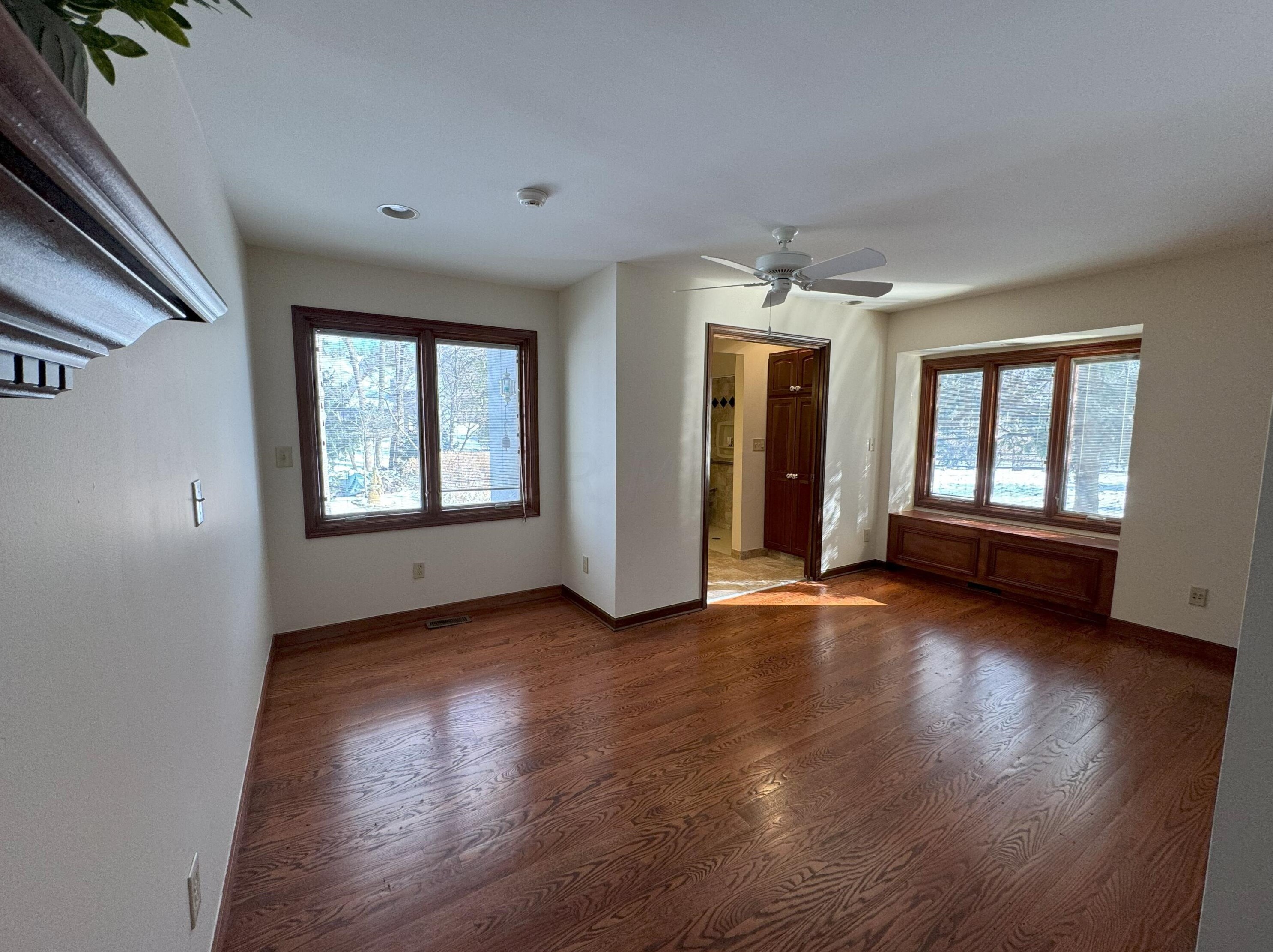 516 Woodview Rd, Westerville OH  43081-3064 exterior