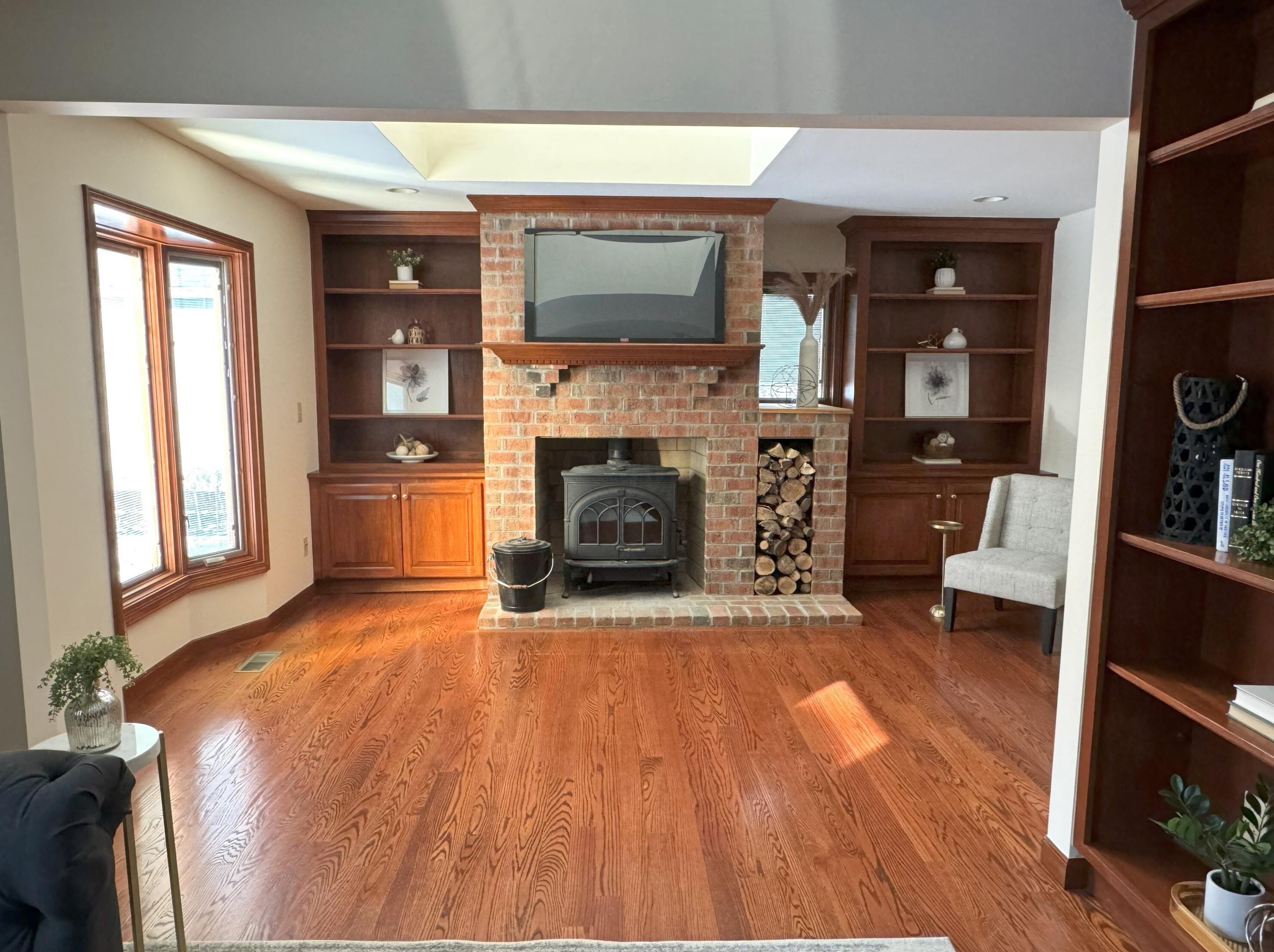 516 Woodview Rd, Westerville OH  43081-3064 exterior