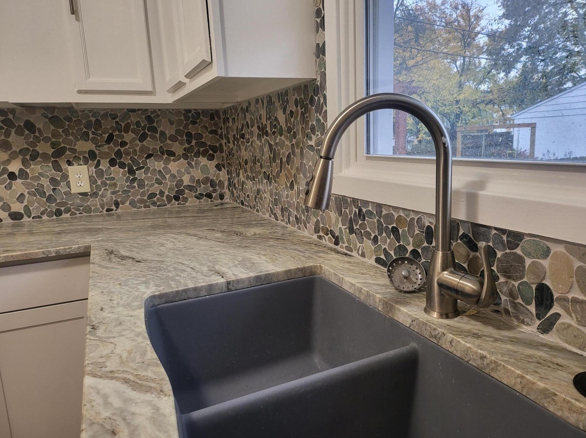 99 Ter Ave, Columbus OH 43204-3733 exterior