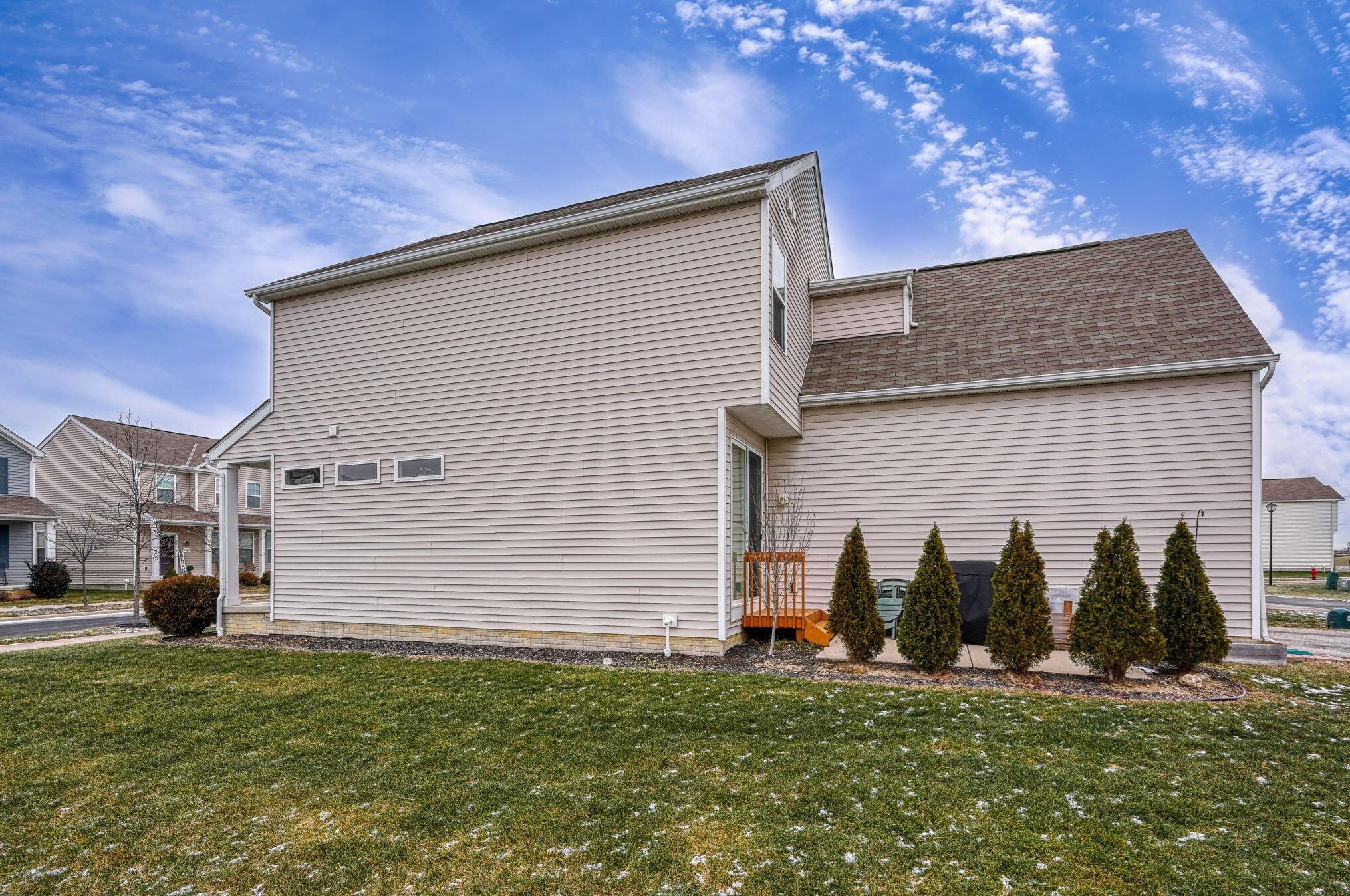 5685 Alliance Way, Columbus OH 43228-8948 exterior