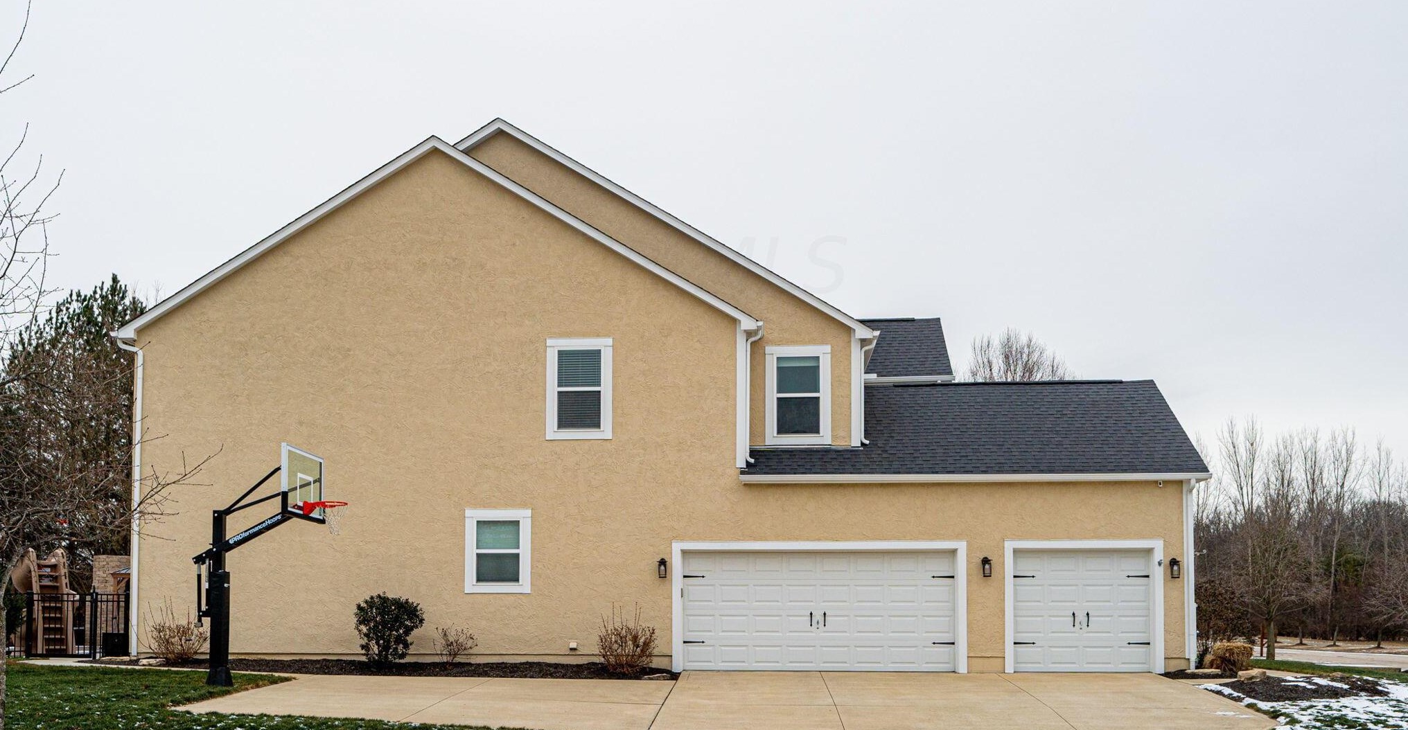 4289 Glynwater Ln, Hilliard, OH 43026
