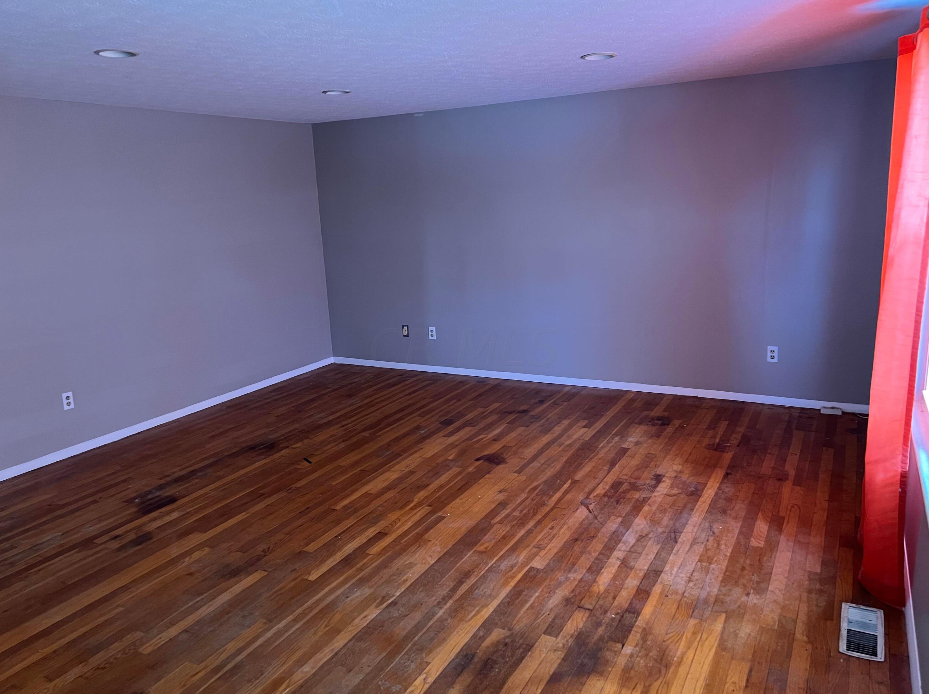 6433 Cardwell Sq E, Columbus, OH 43229