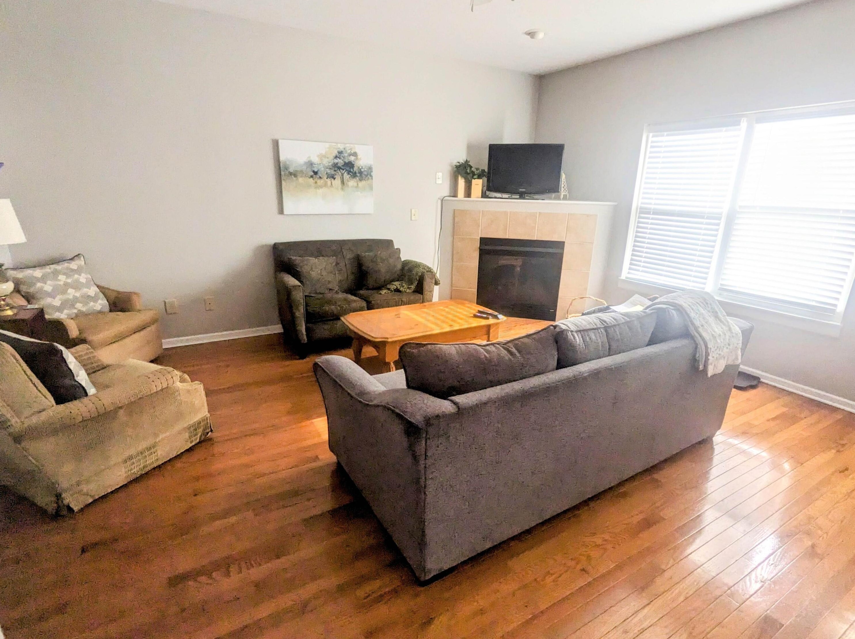 498 E Kossuth St, Columbus, OH 43206