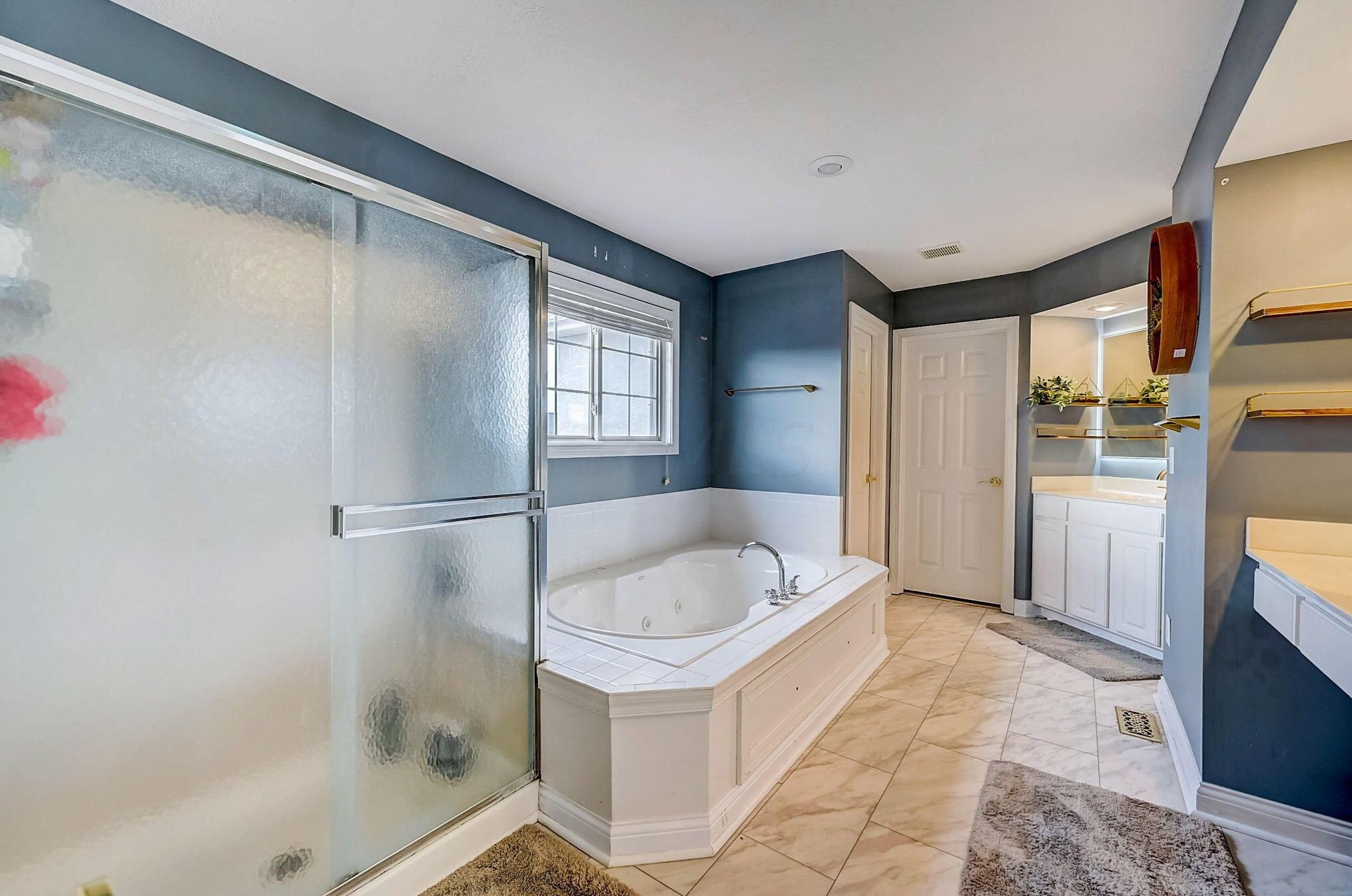 13201 Silver Brook Dr, Pickerington OH  43147-8145 exterior