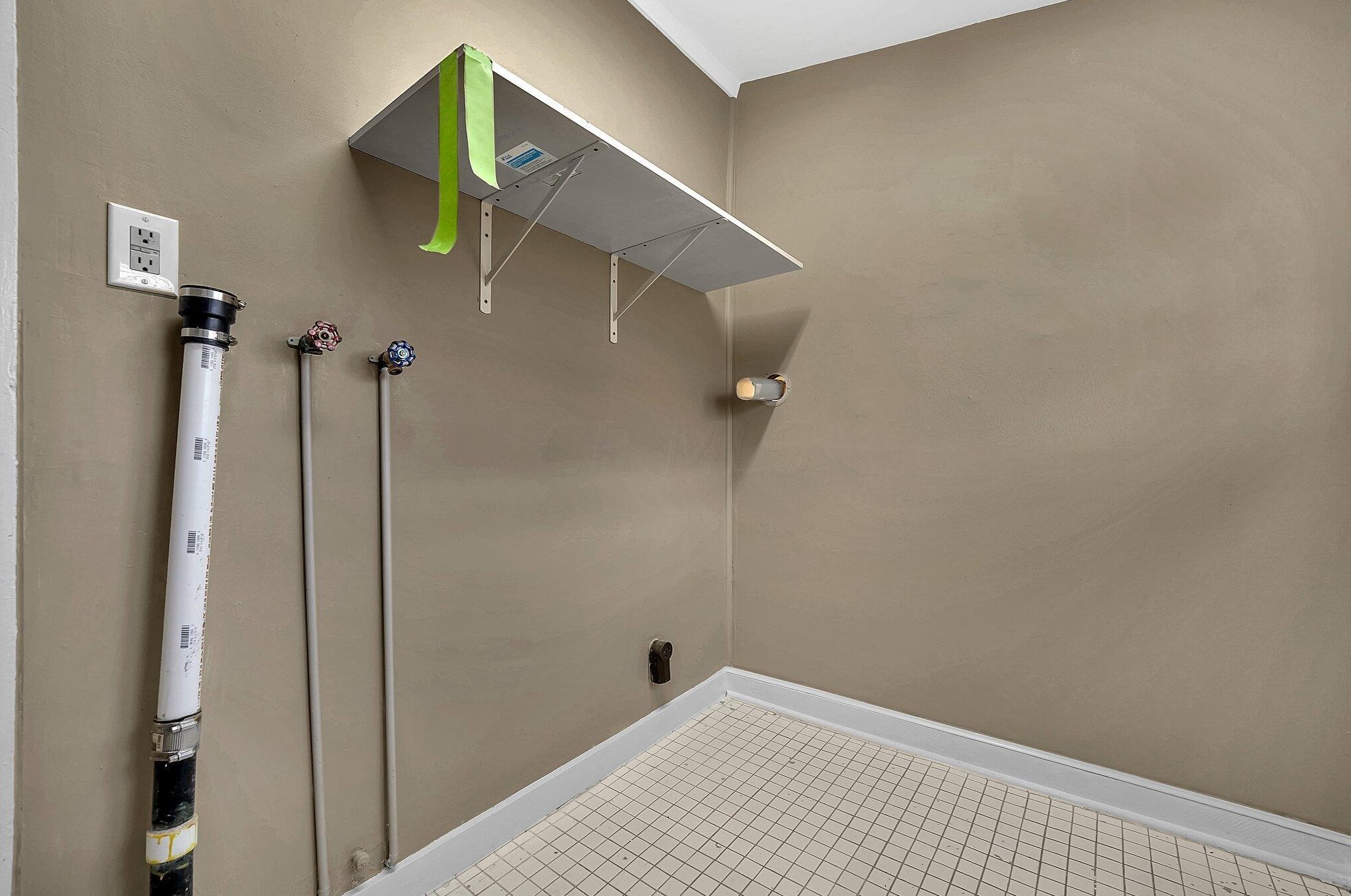 703 Pierce Ave, Lancaster OH 43130-2142 exterior