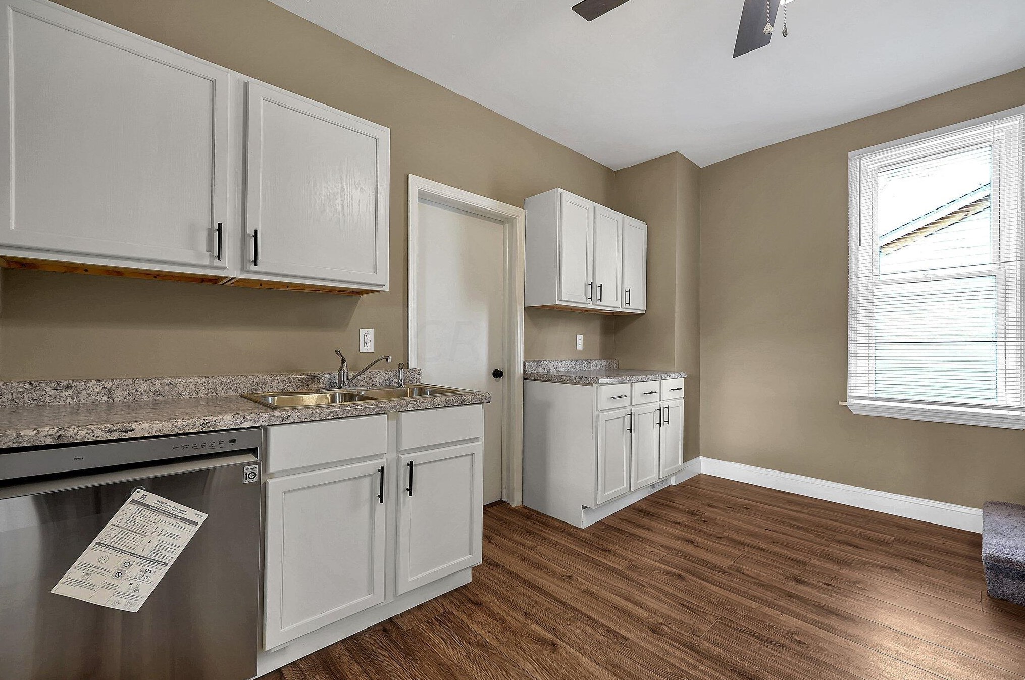 703 Pierce Ave, Lancaster OH 43130-2142 exterior