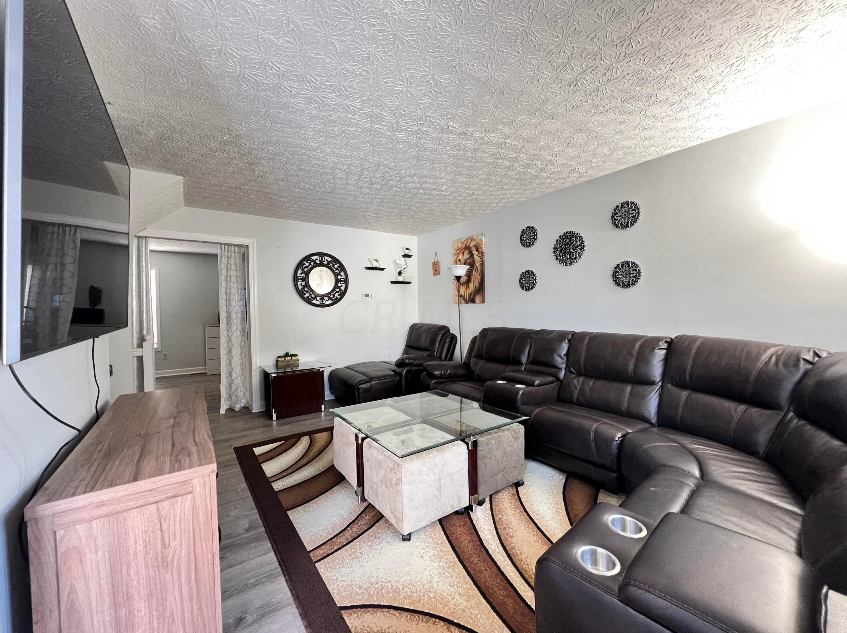 8372 Cliffthorne Way, Columbus OH  43235-1482 exterior