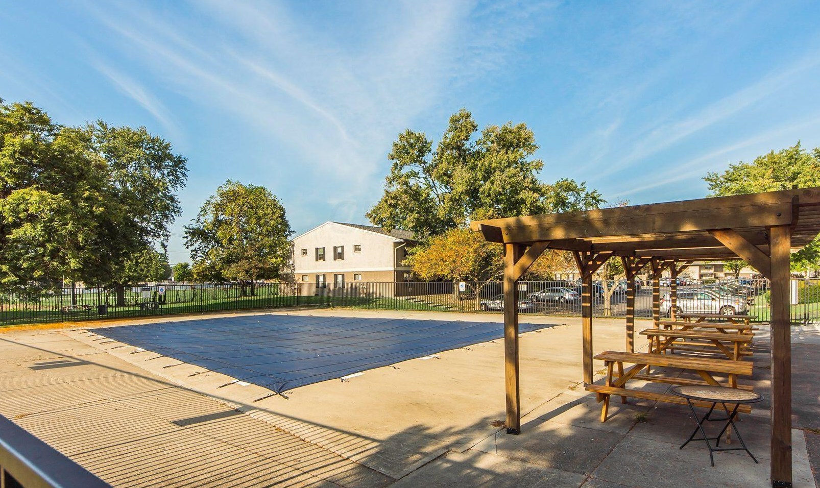 2037 Sale Rd, Columbus OH  43224-2438 exterior