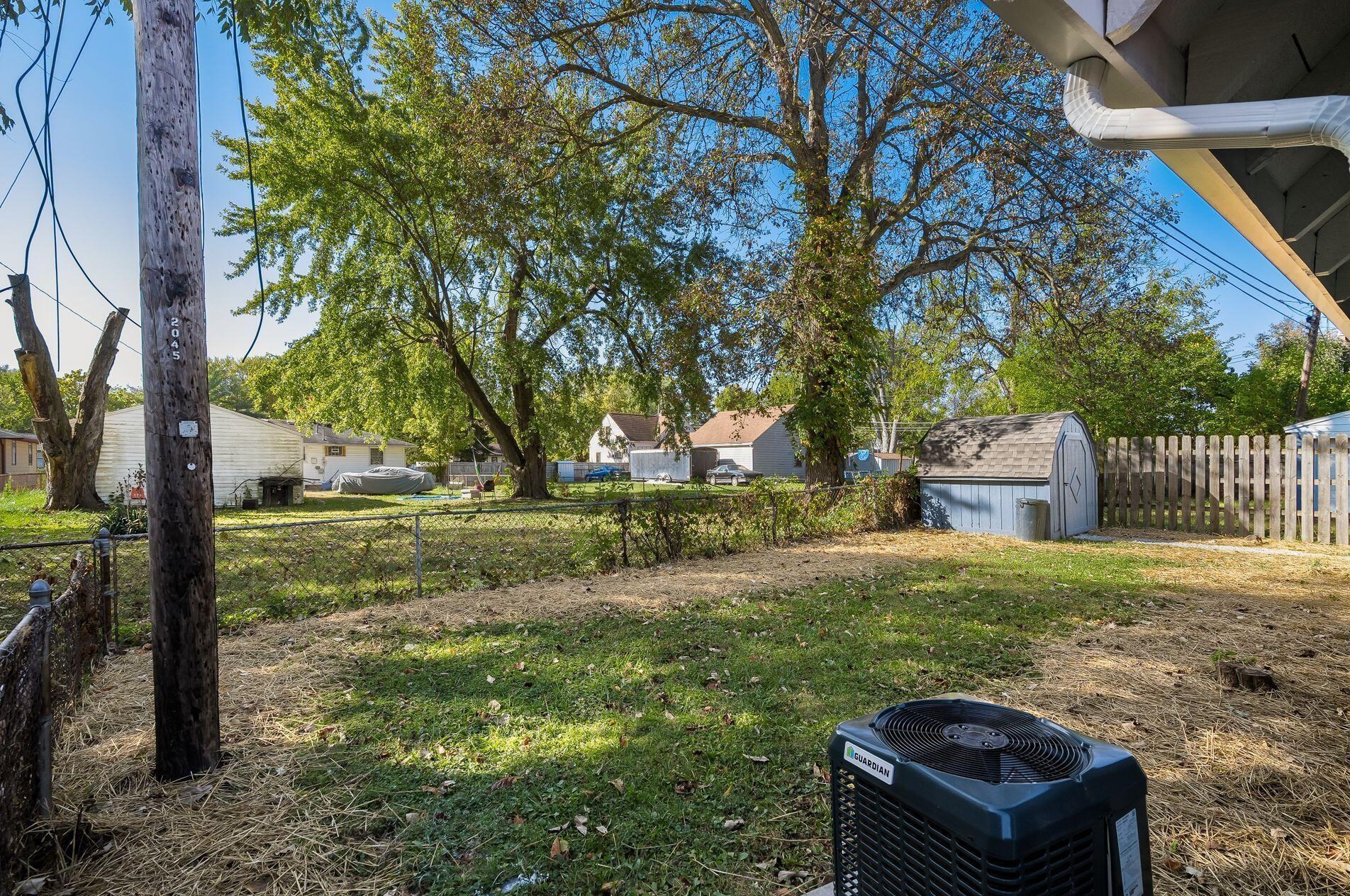 2037 Sale Rd, Columbus OH  43224-2438 exterior